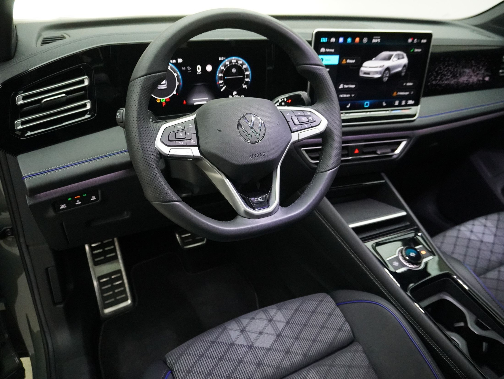 VW Tiguan 2.0 TSI DSG R-Line Black Style 4Motion (2025)