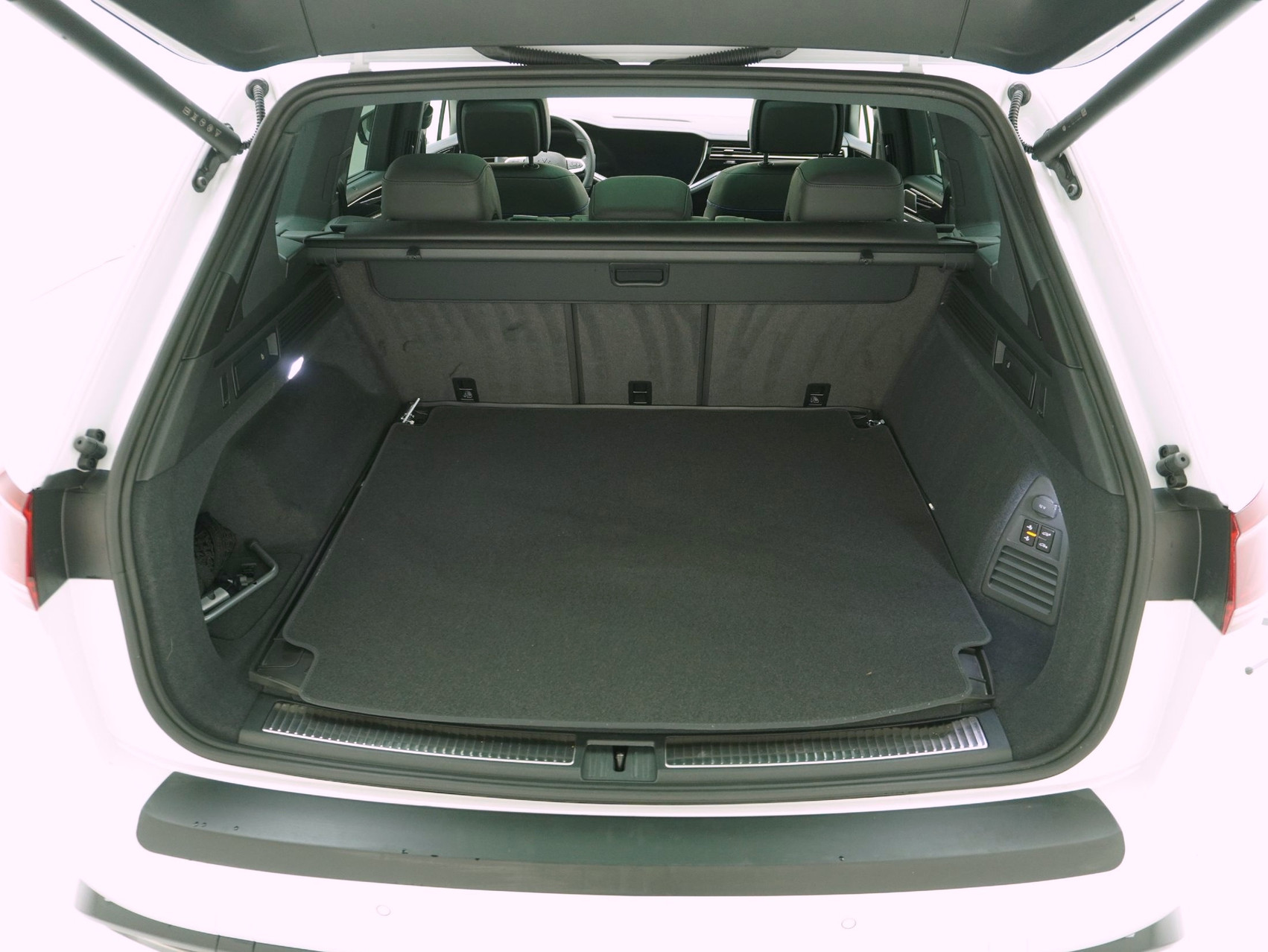 VW Touareg eHybrid TSI R 4Motion