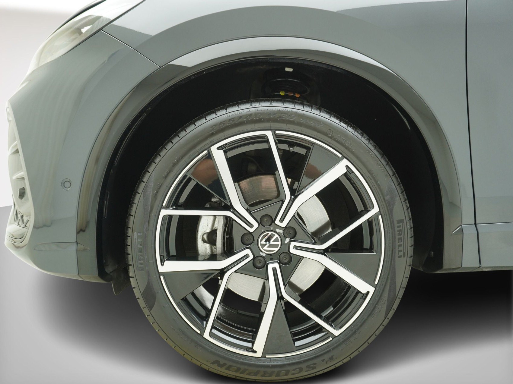 VW Tiguan 2.0 TSI DSG R-Line Black Style 4Motion (2025)