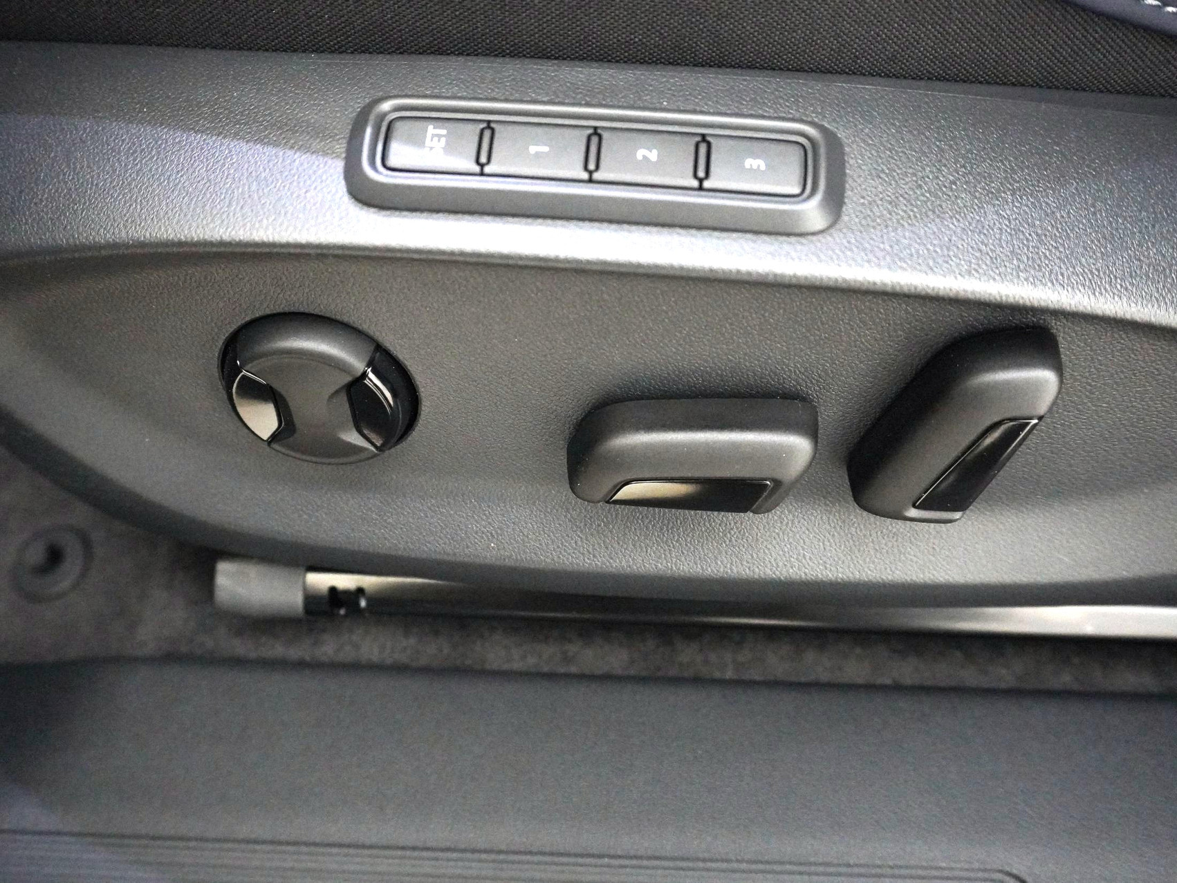 CUPRA Tavascan VZ Adrenaline