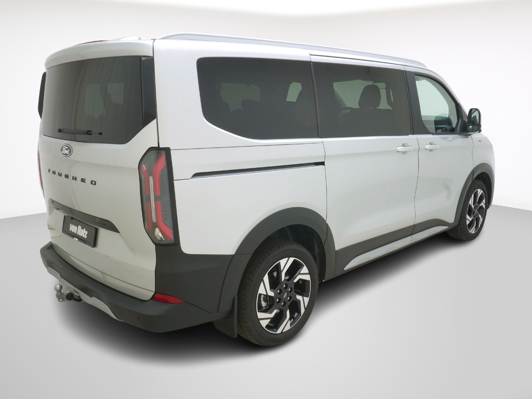 FORD Tourneo Custom L1 2.5 Plug-in-Hybrid Active