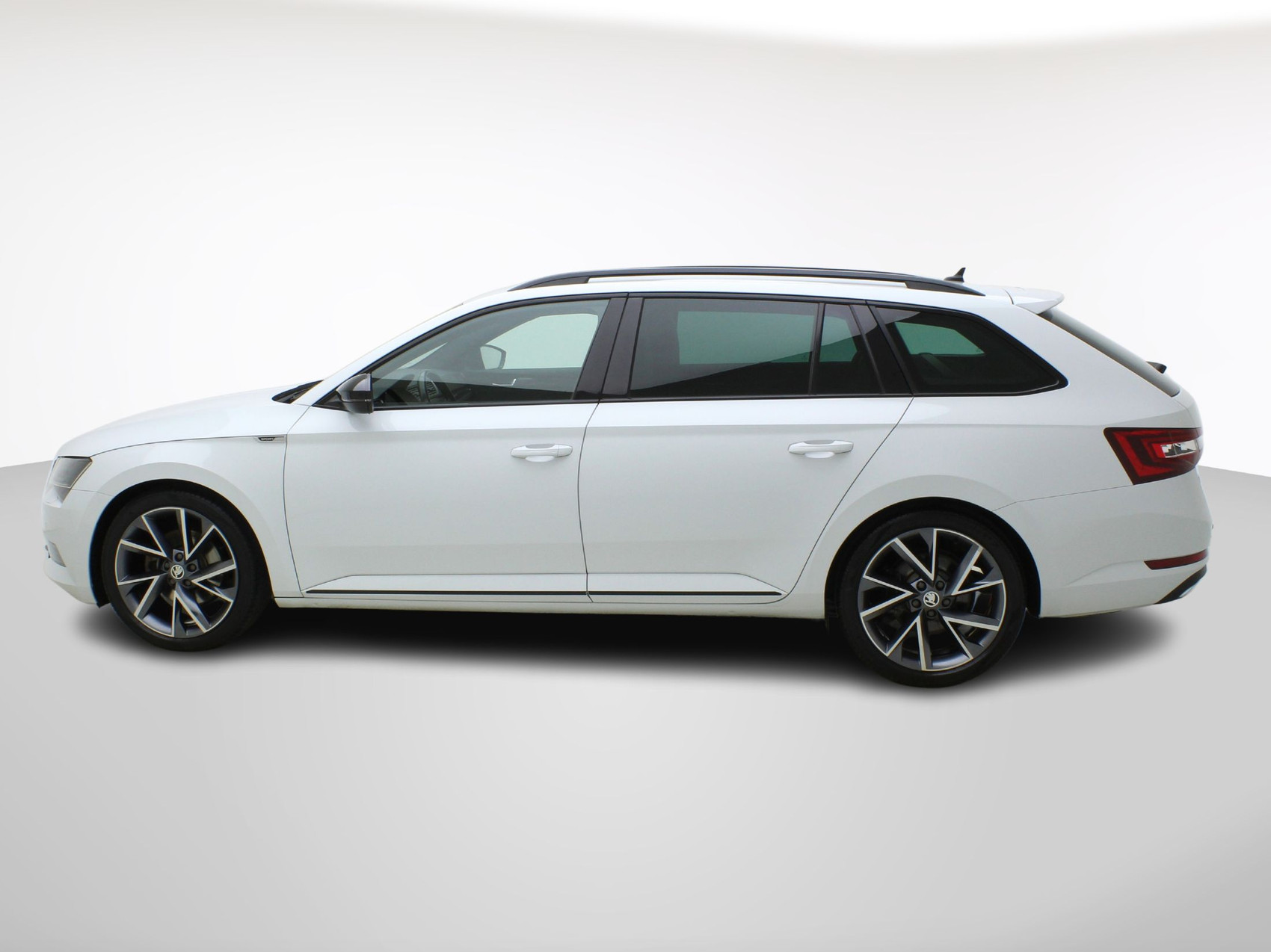 SKODA Superb Combi 2.0 TDI DSG Sport Line 4×4