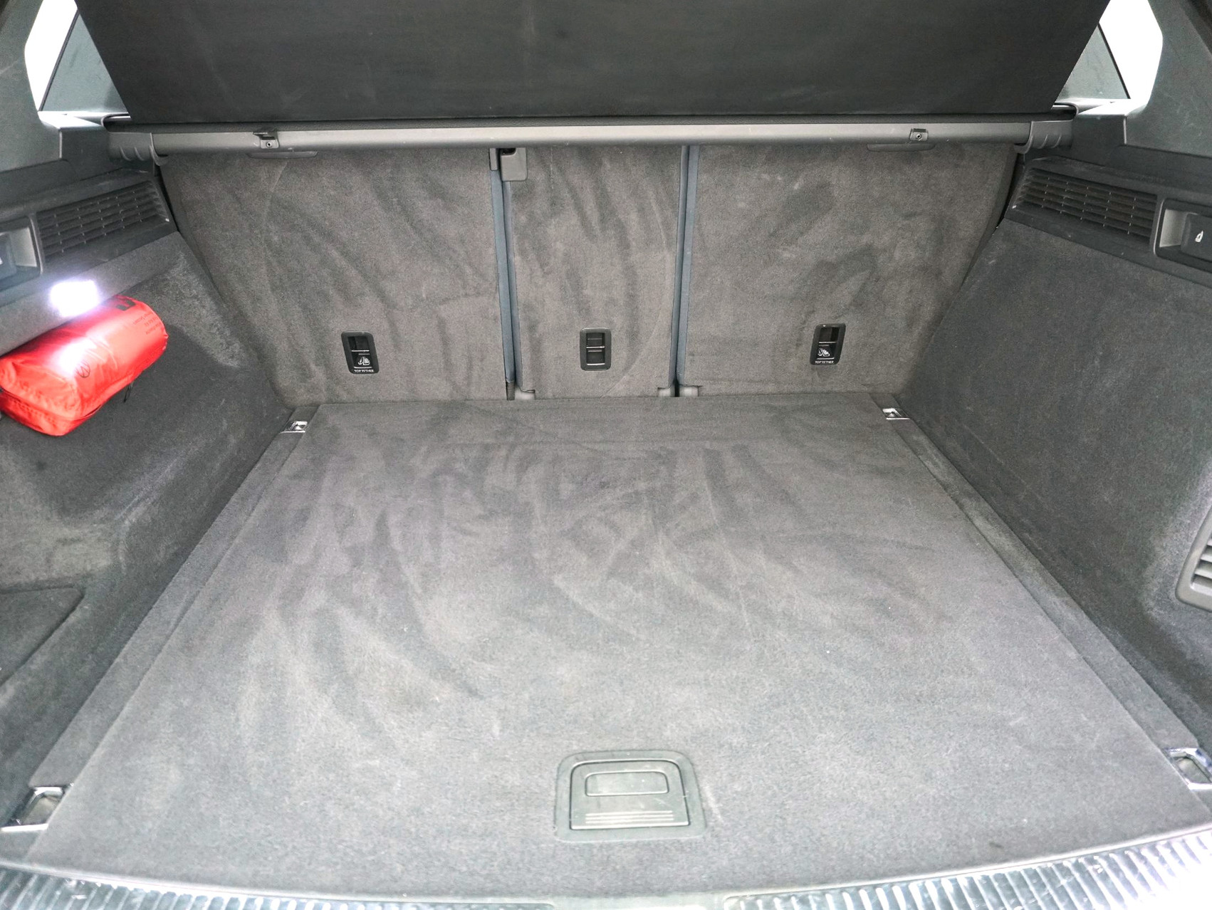 VW Touareg 3.0 TDI R-Line Black Style 4Motion **Vollausstattung**