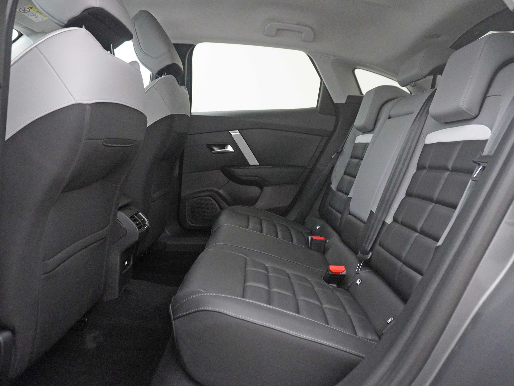 CITROËN C4 1.2 Hybrid Max