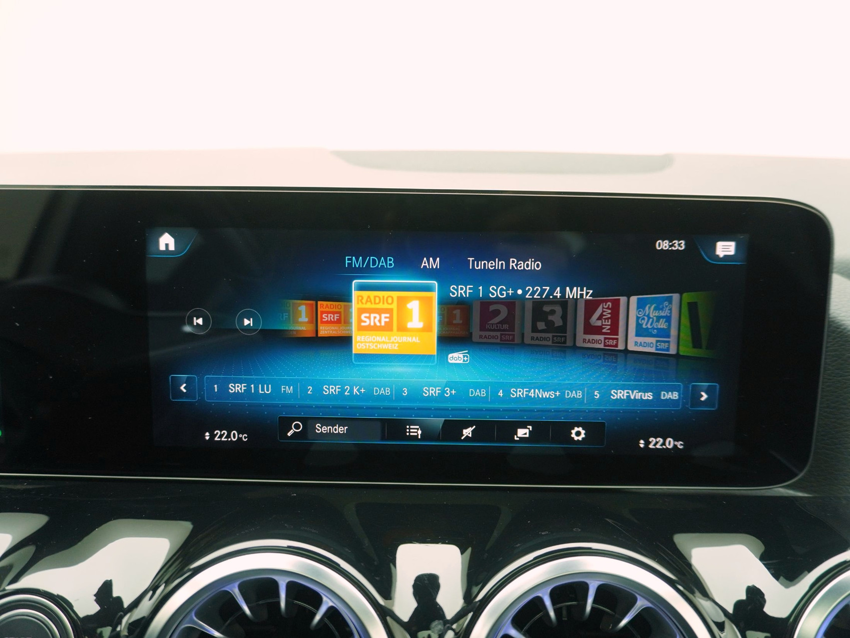 MERCEDES-BENZ GLA-Klasse GLA 250 e AMG Line