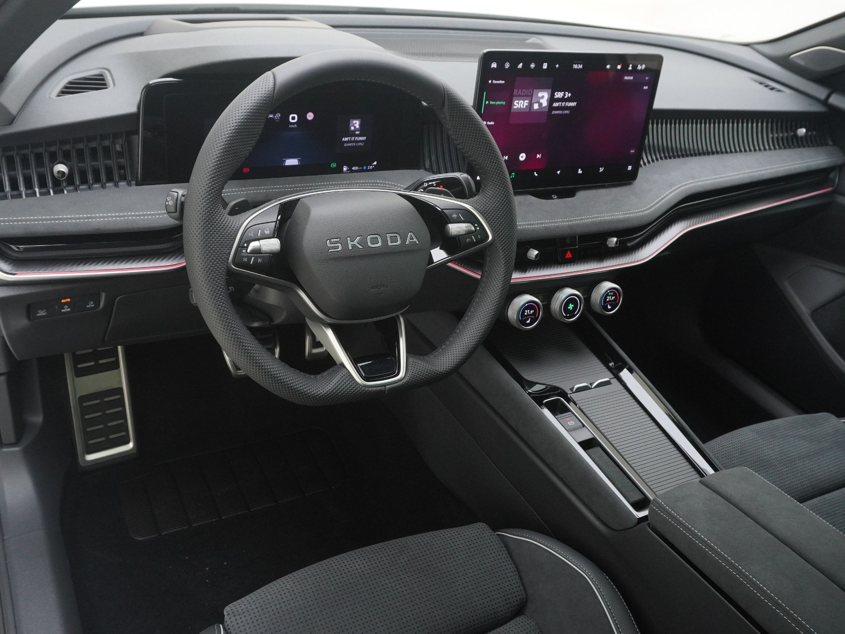 SKODA Superb 2.0 TSI Sportline 4×4 DSG