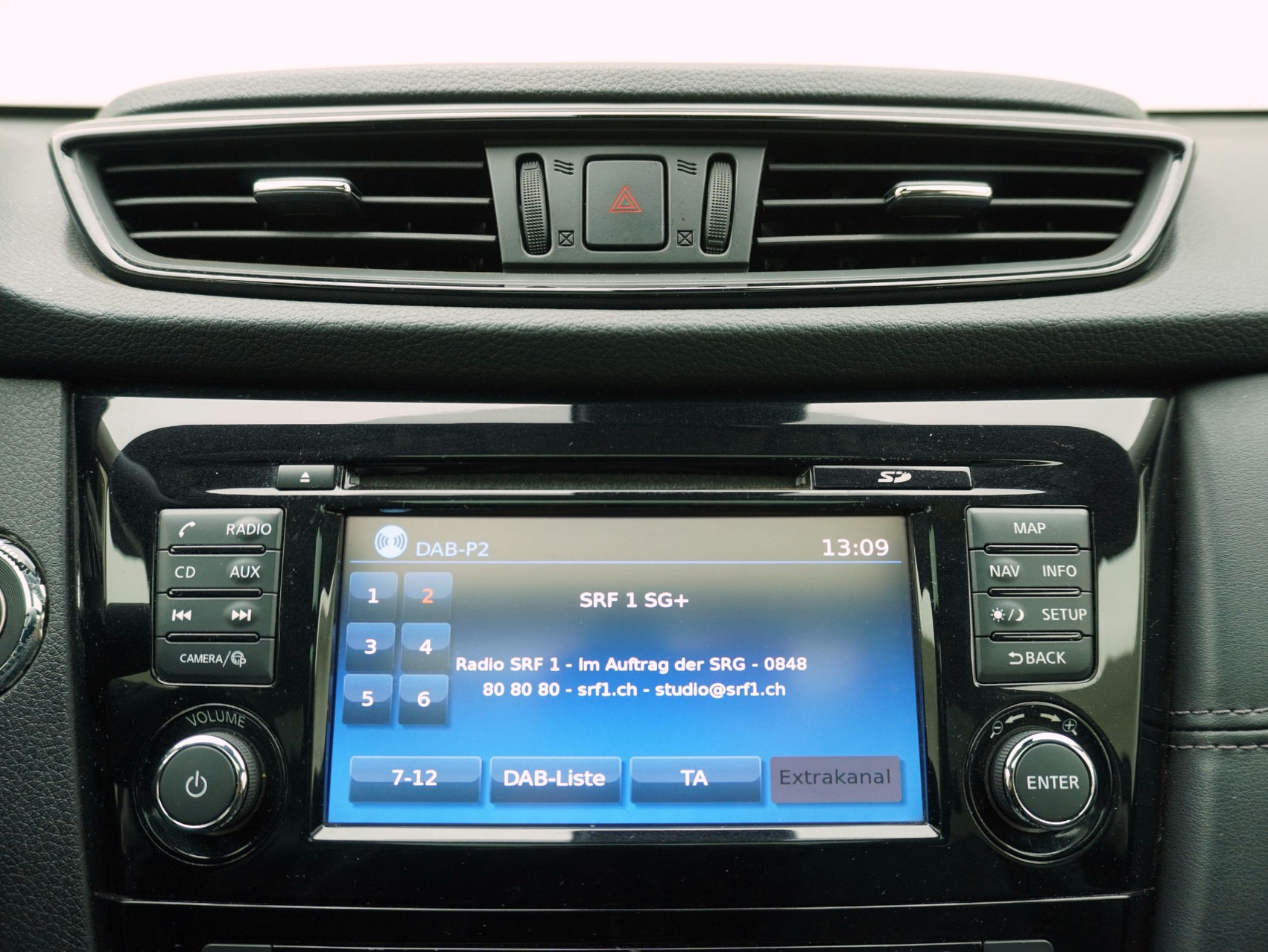 NISSAN X-Trail 1.3 DIG-T Tekna