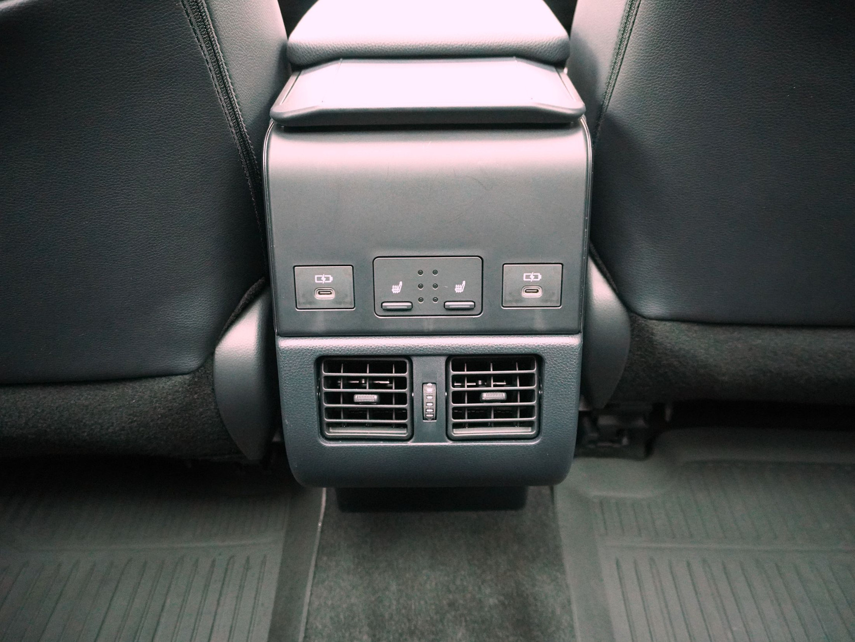 TOYOTA bZ4X Premium AWD