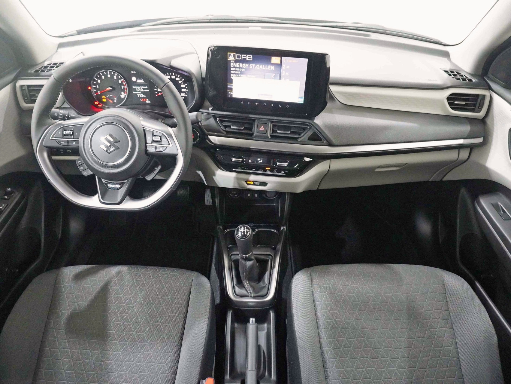 SUZUKI Swift 1.2 Tradizio Top Hybrid 4×4