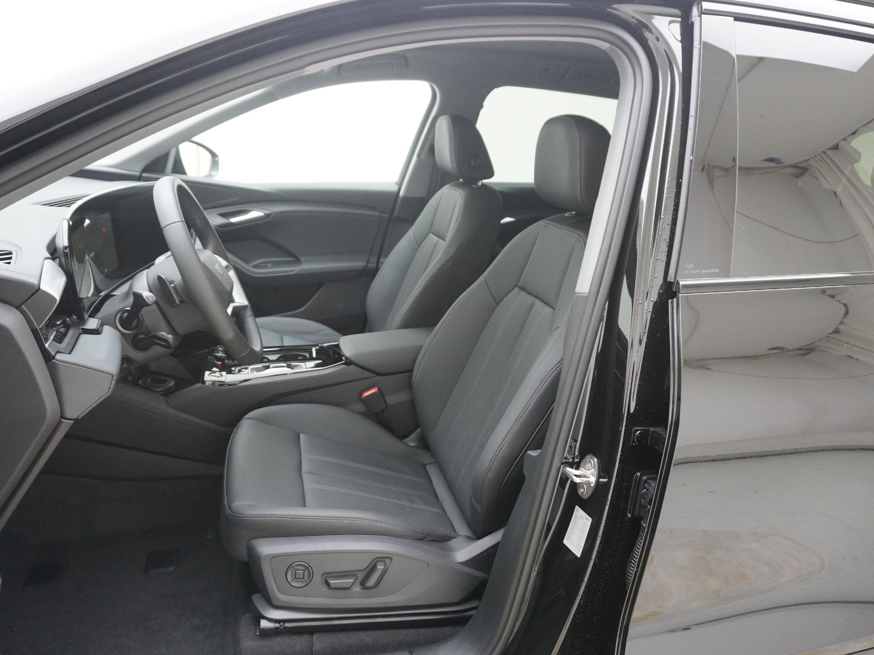 AUDI Q6 e-tron quattro Advange