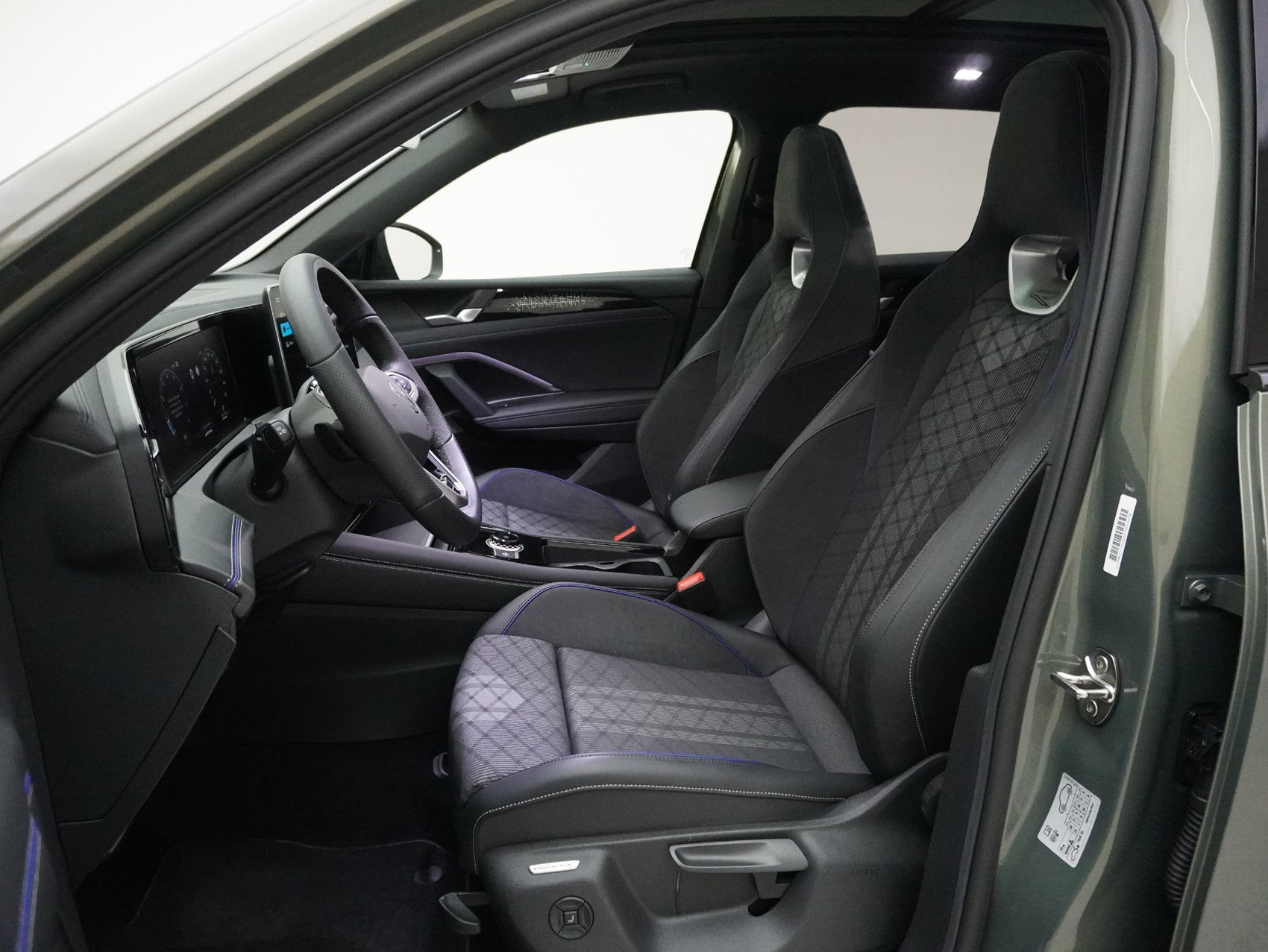 VW Tiguan 2.0 TSI DSG R-Line Black Style 4Motion (2025)