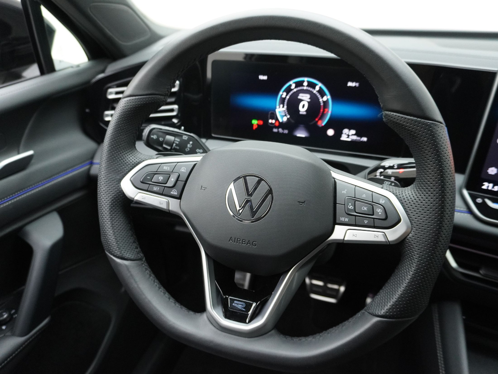 VW Tiguan 2.0 TSI DSG R-Line Black Style 4Motion (2025)