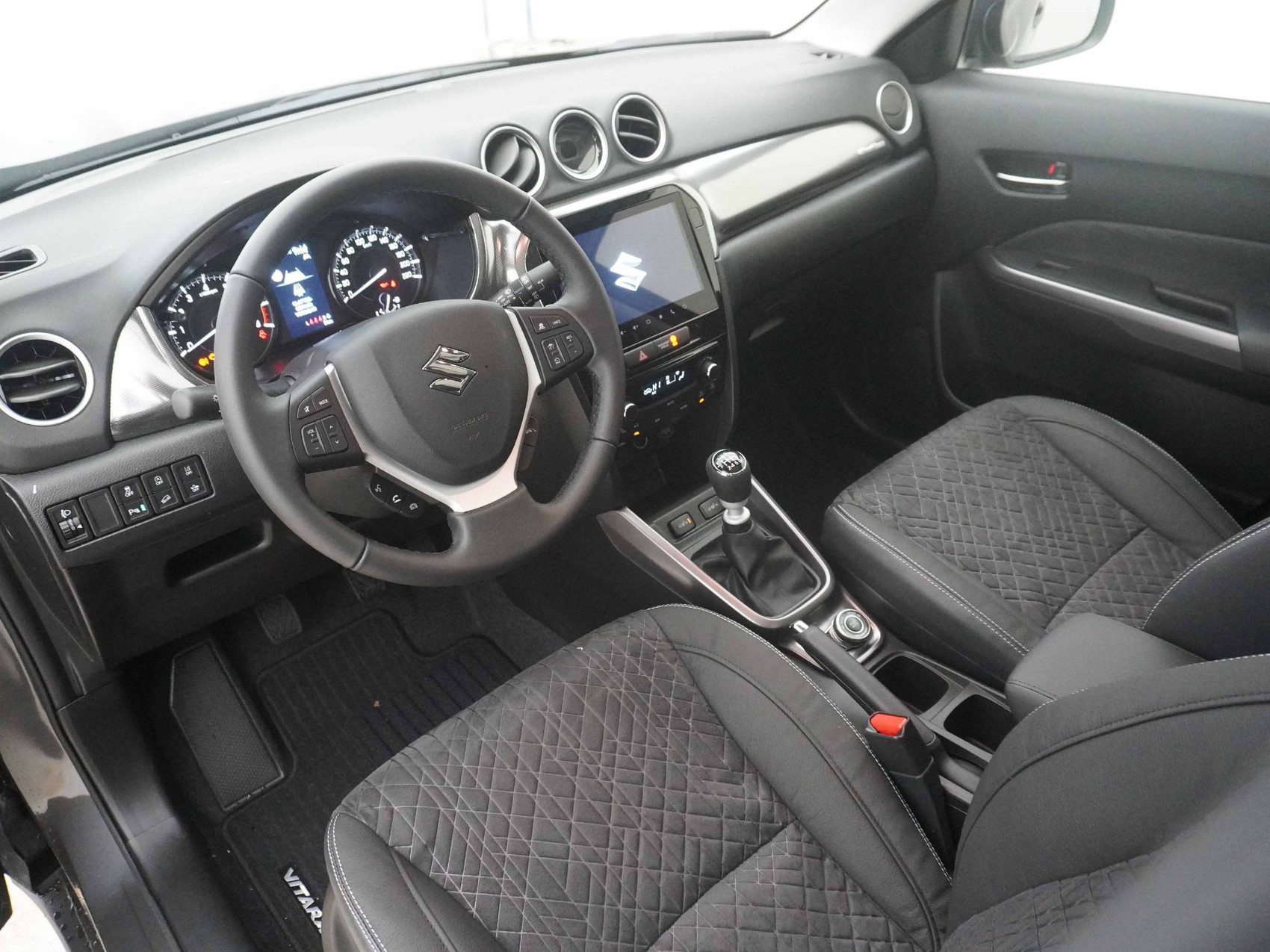 SUZUKI Vitara 1.4 T Compact Top Hybrid 4×4