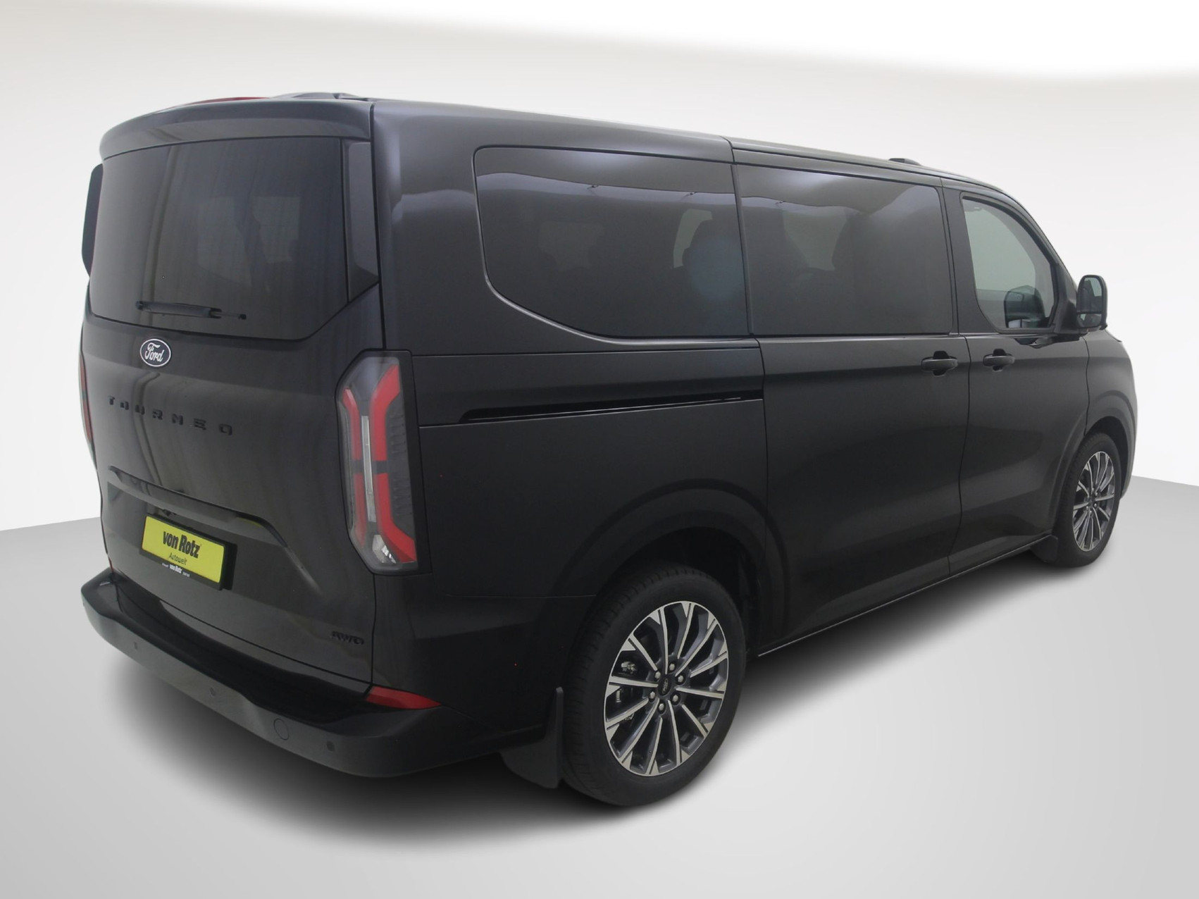 FORD Tourneo Custom 320 L2 2.0 TDCI 4×4 Titanium X