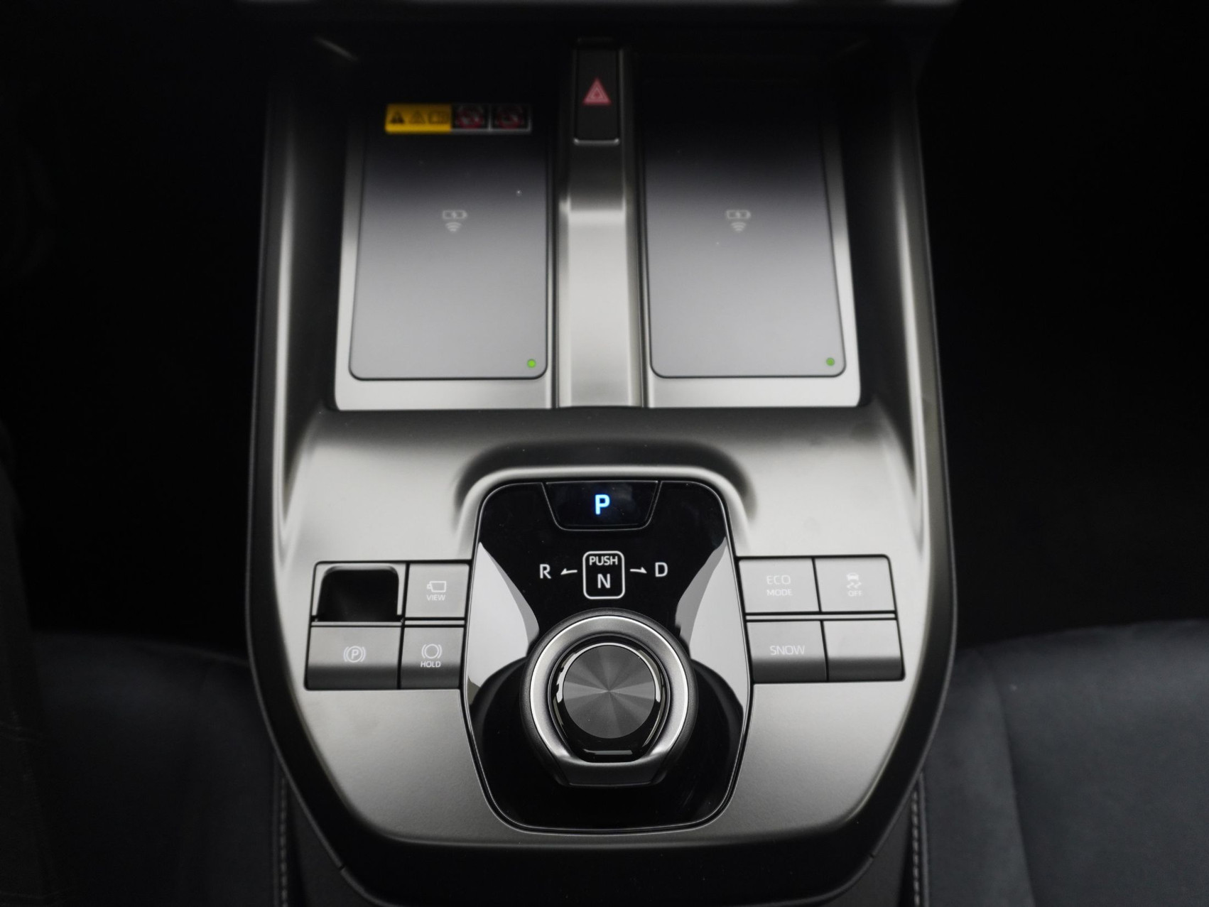 TOYOTA C-HR+ 77 KWh AWD Premium ** mit Panoramadach **