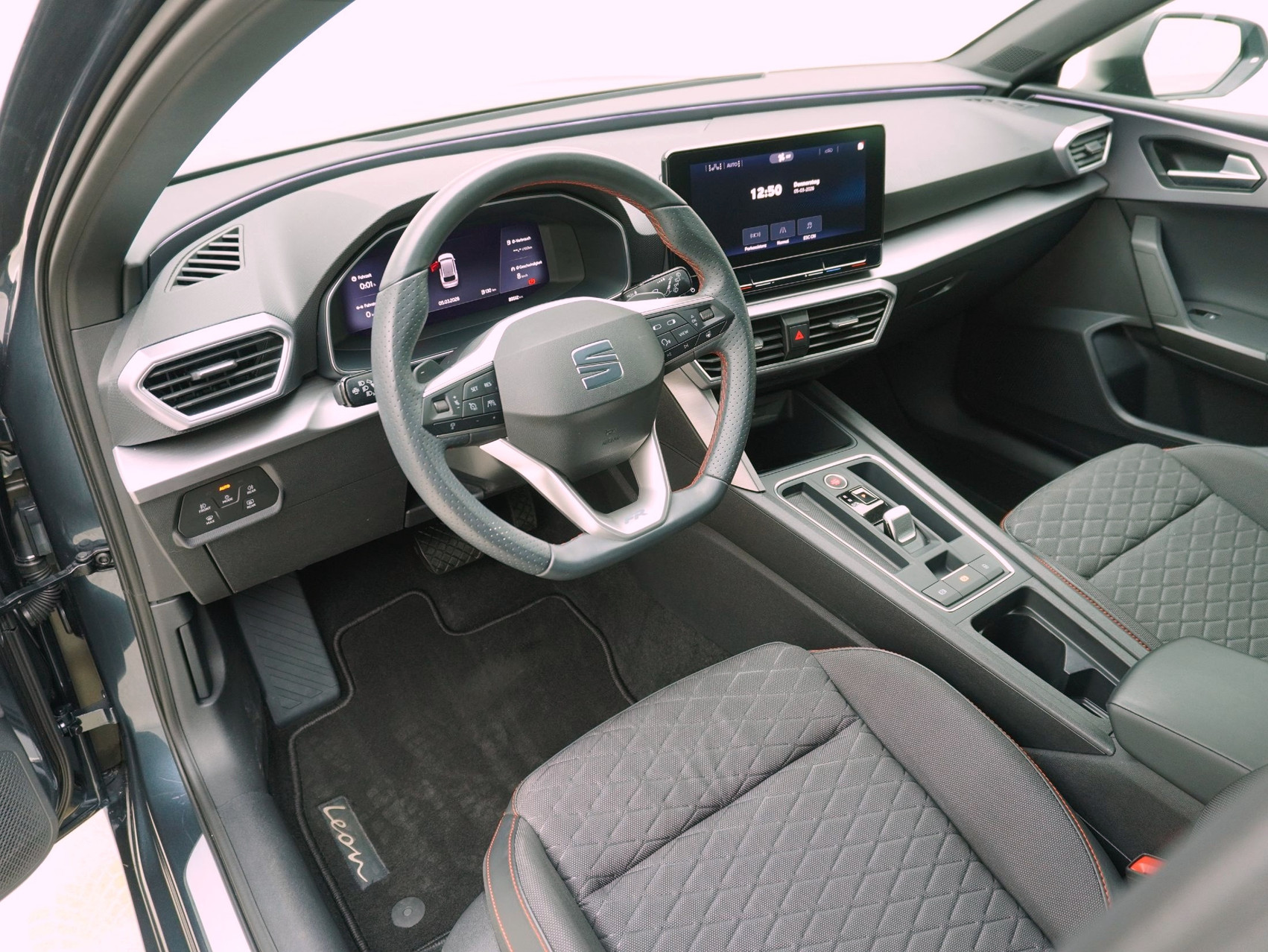 SEAT Leon ST 2.0 TDI DSG FR