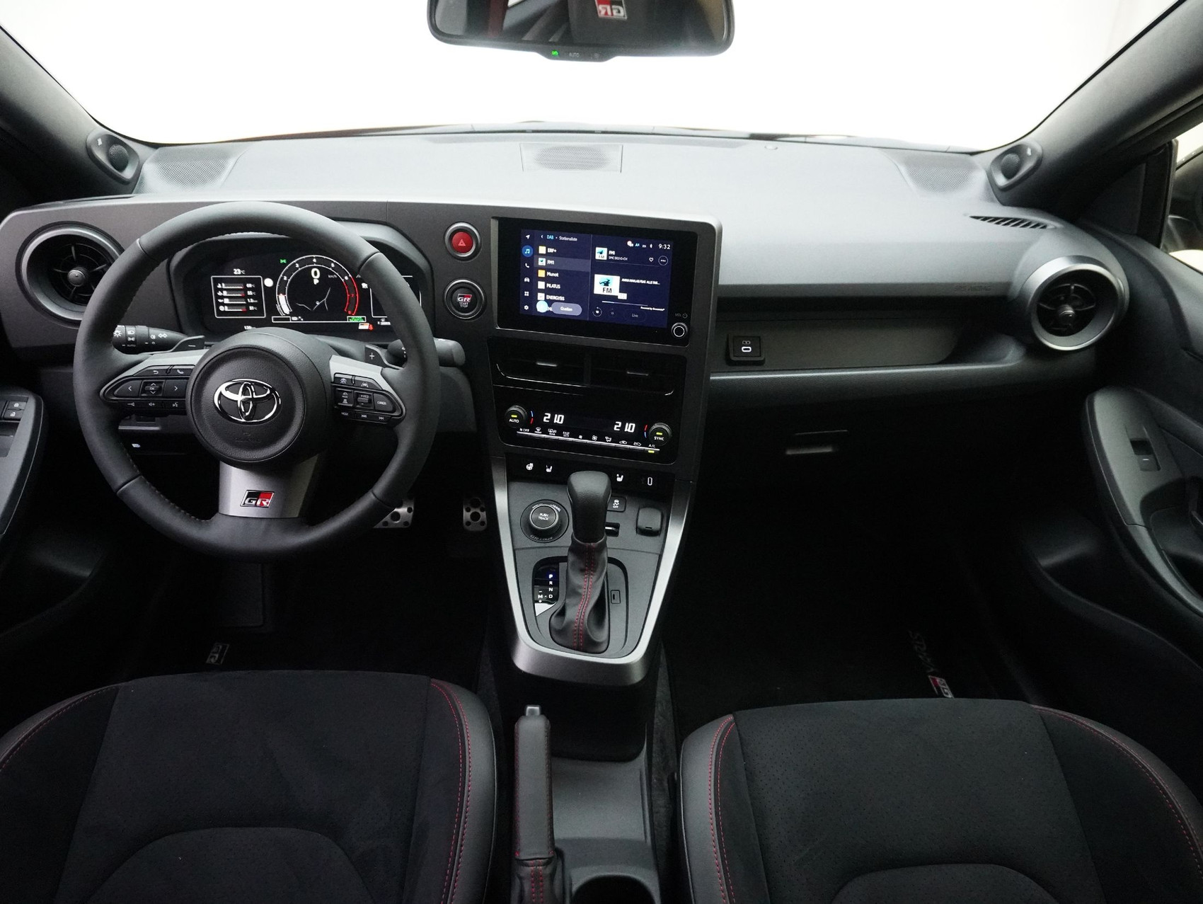 TOYOTA GR Yaris 1.6 Turbo Sport 4×4 ** Automat **