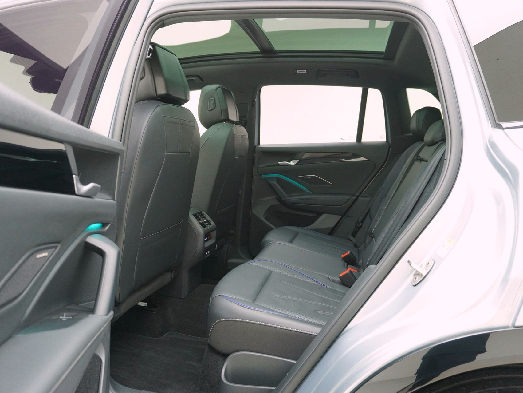 VW Tiguan 2.0 TSI DSG R-Line Black Style 4Motion (2025)