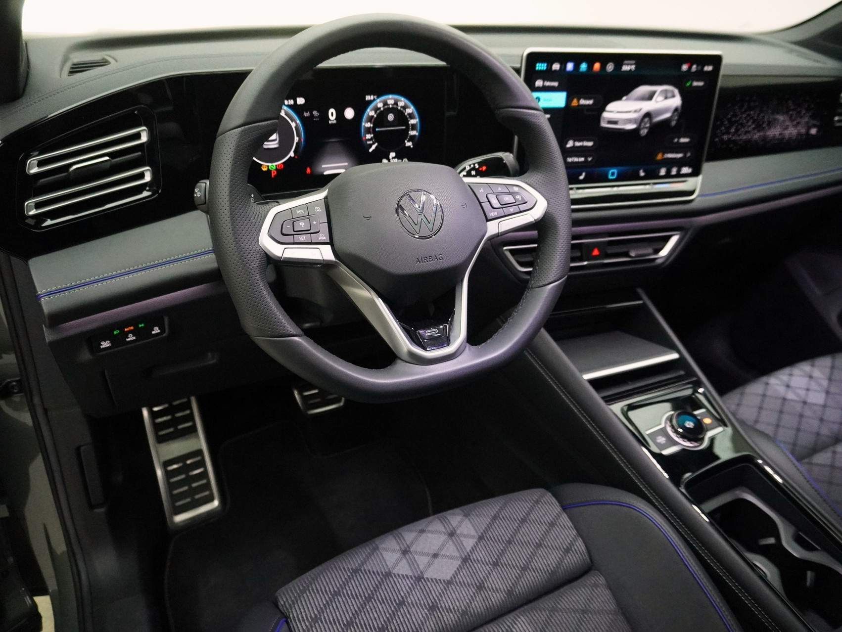 VW Tiguan 2.0 TSI DSG R-Line Black Style 4Motion (2025)