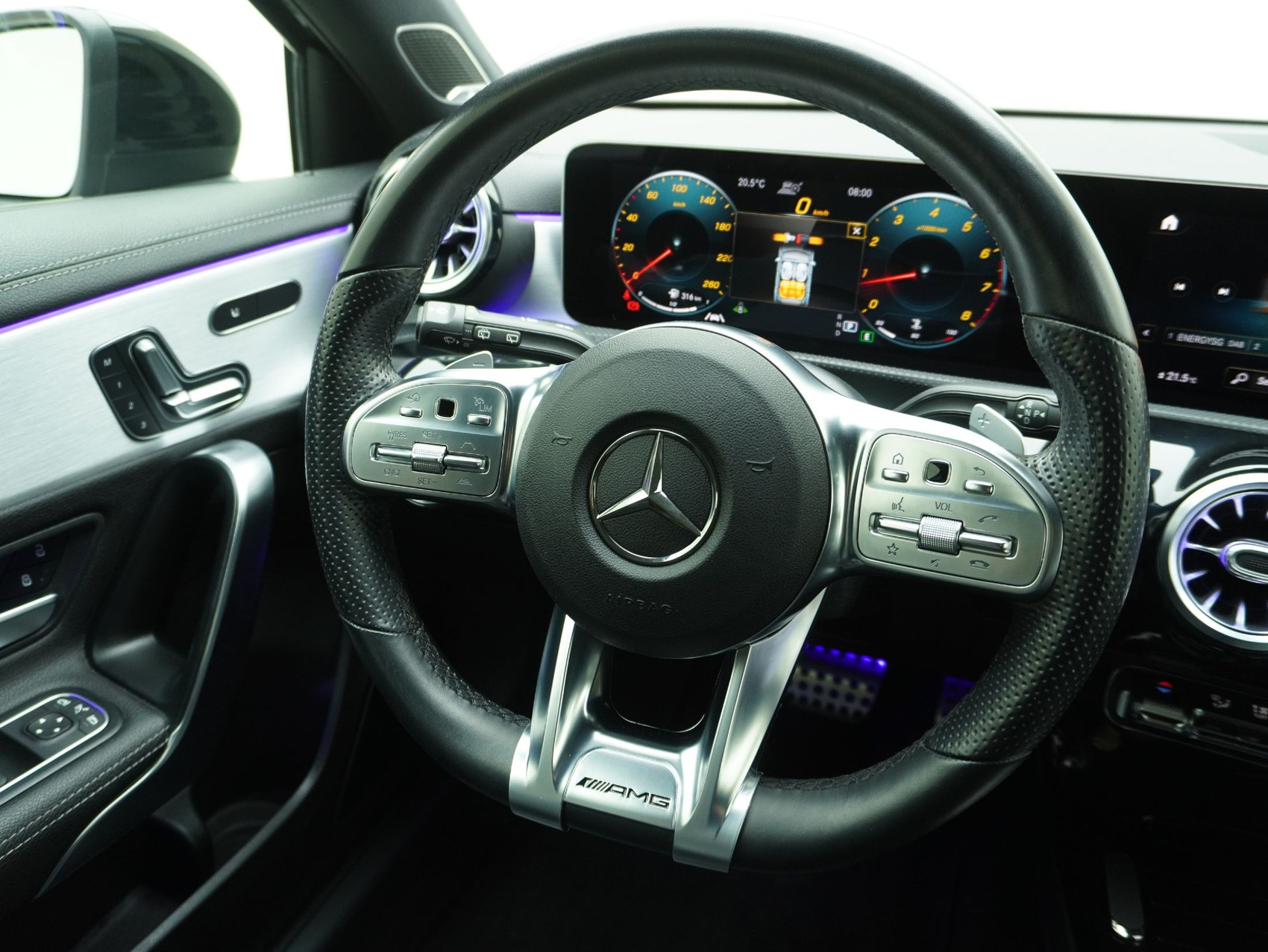 MERCEDES-BENZ A-Klasse A 250 AMG Line