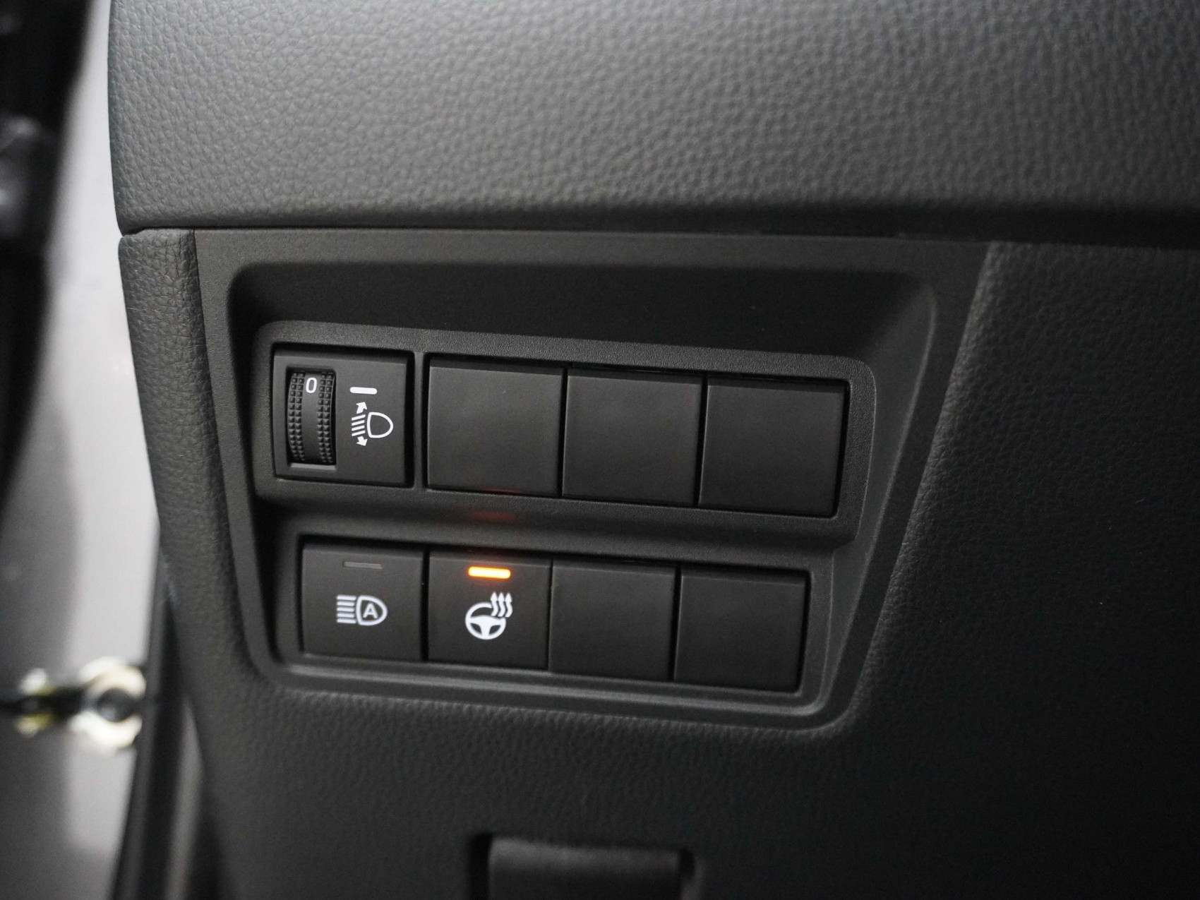 MAZDA 2 1.5 Hybrid Homura