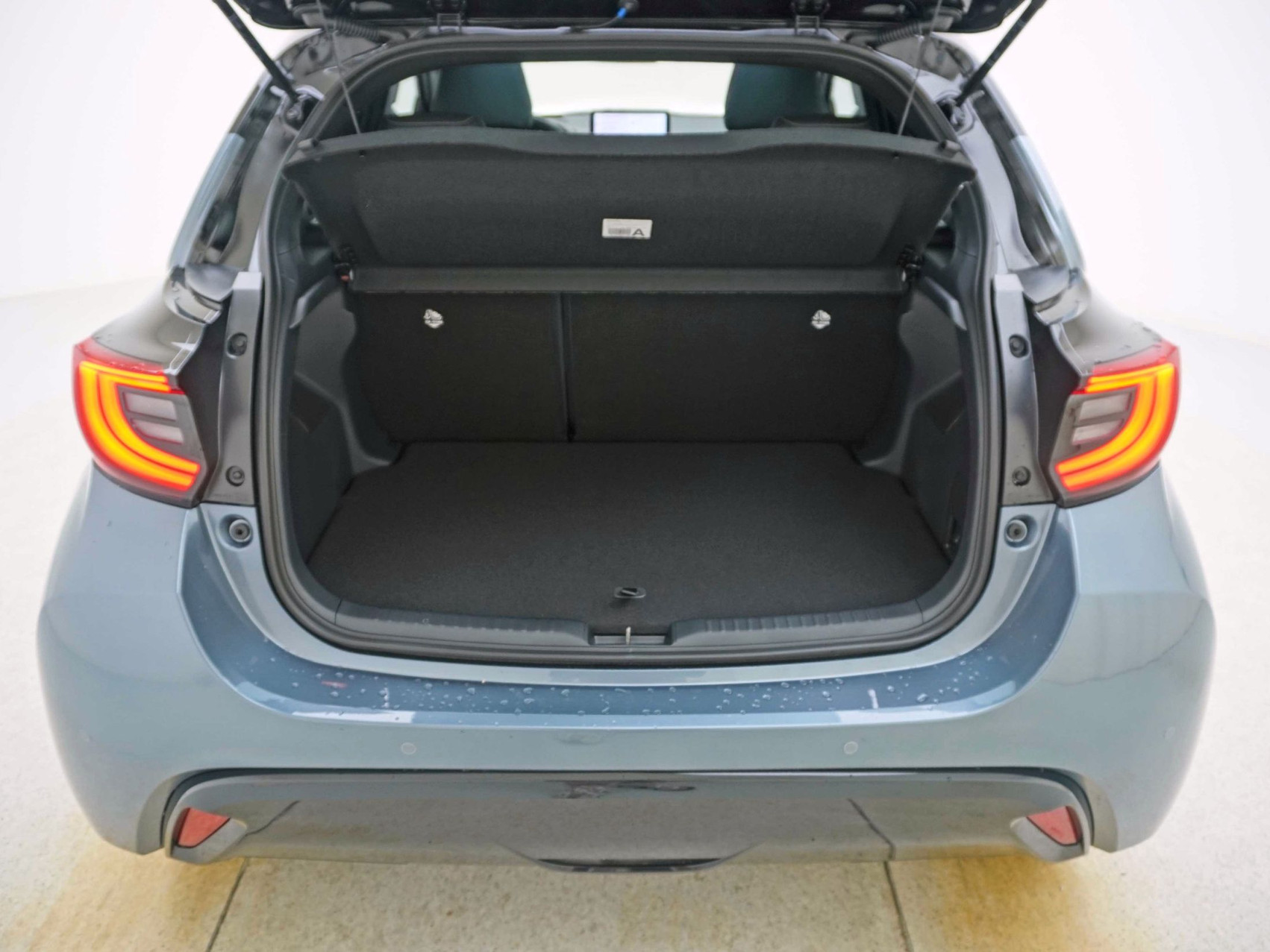 TOYOTA Yaris 1.5 VVT-i HSD Premium 😎 Panorama-Glasdach 🤠