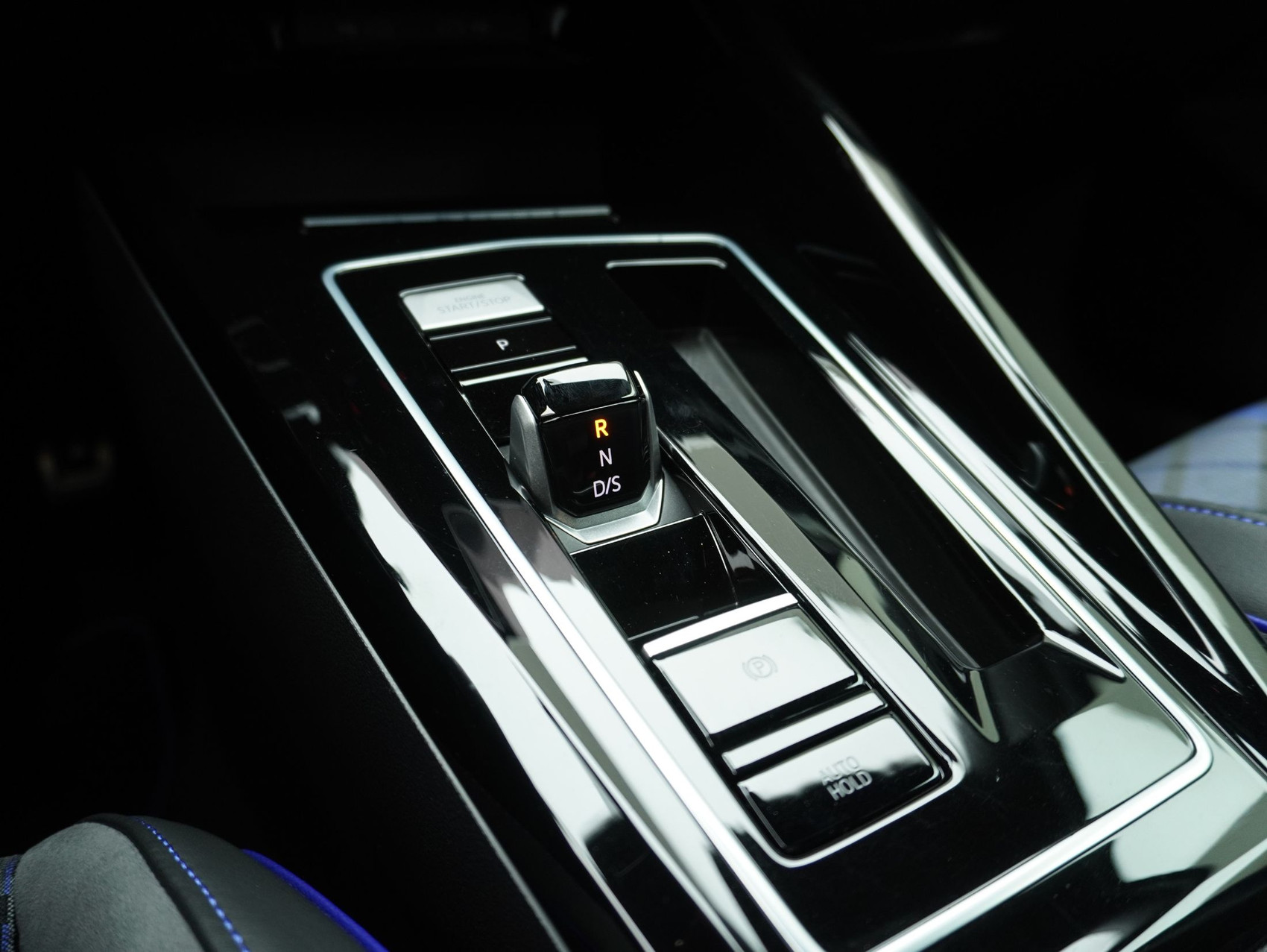 VW Golf Variant 8.5 2.0 TSI DSG R-Performance 4Motion