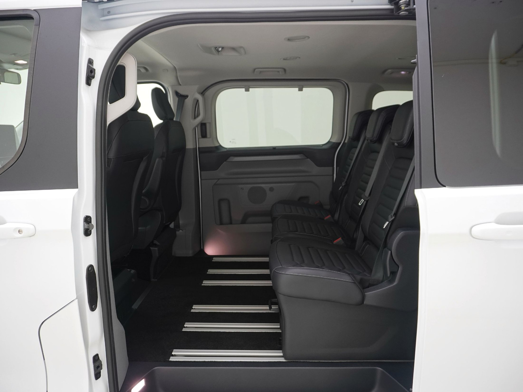 FORD Tourneo Custom 320 L1 2.0 TDCI 4×4 Titanium X
