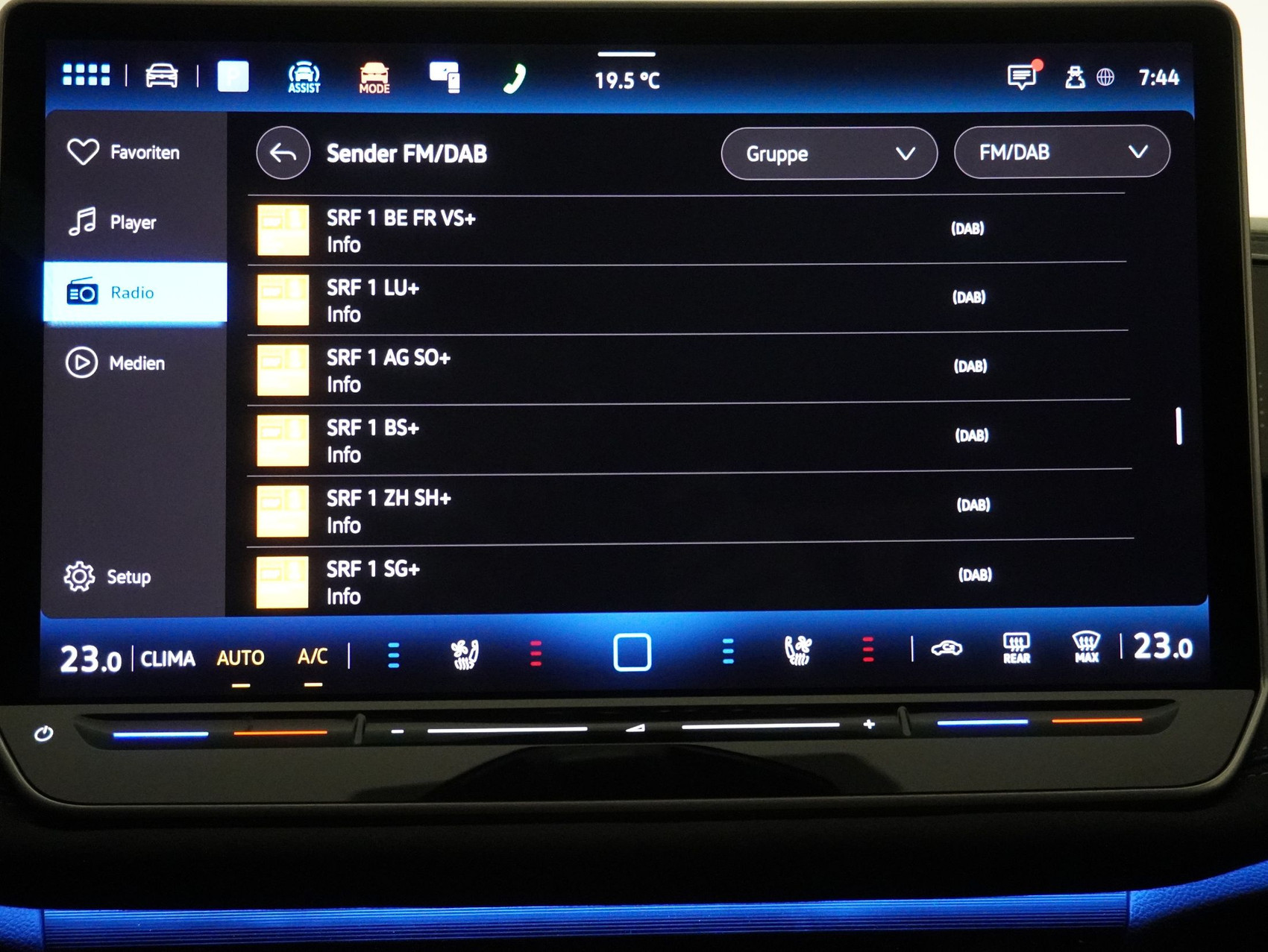 VW Passat Variant 2.0 TSI DSG R-Line 4Motion **R-Line Signature**