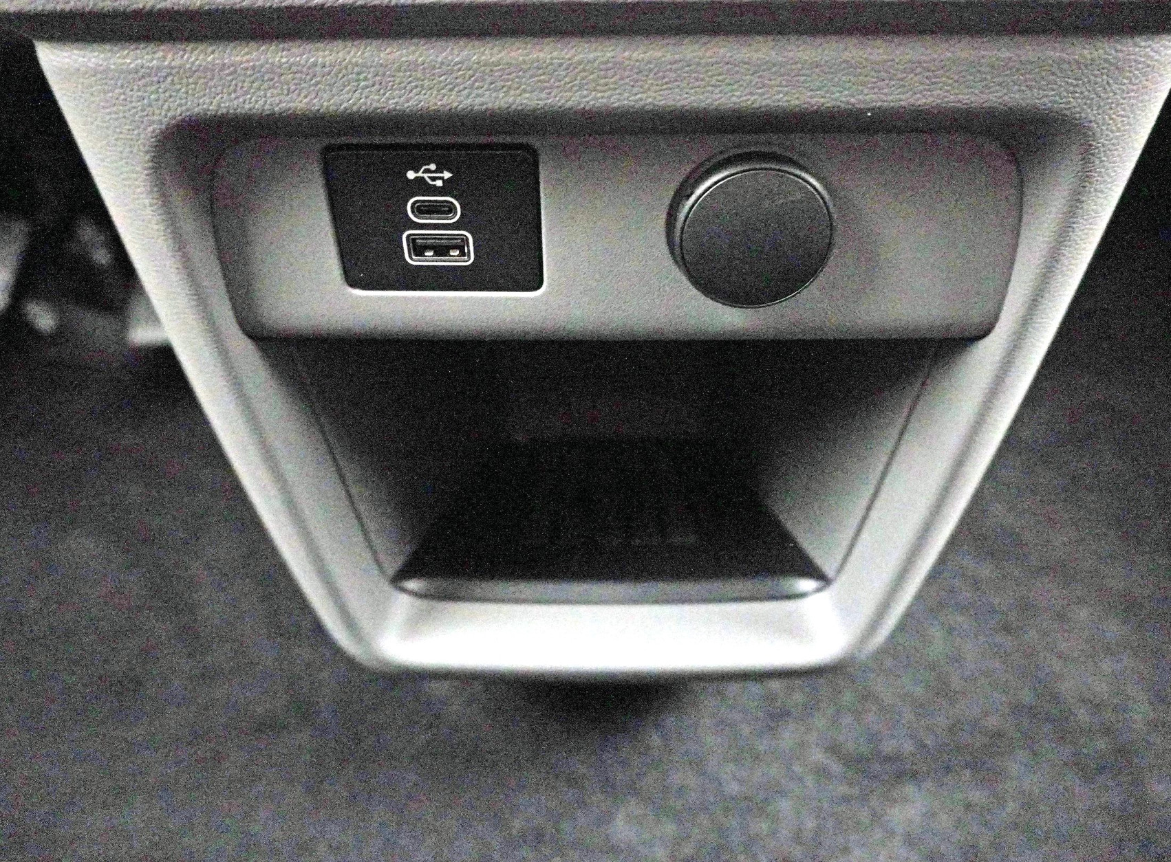 FORD Tourneo Custom L2 2.5 Plug-in-Hybrid Titanium X