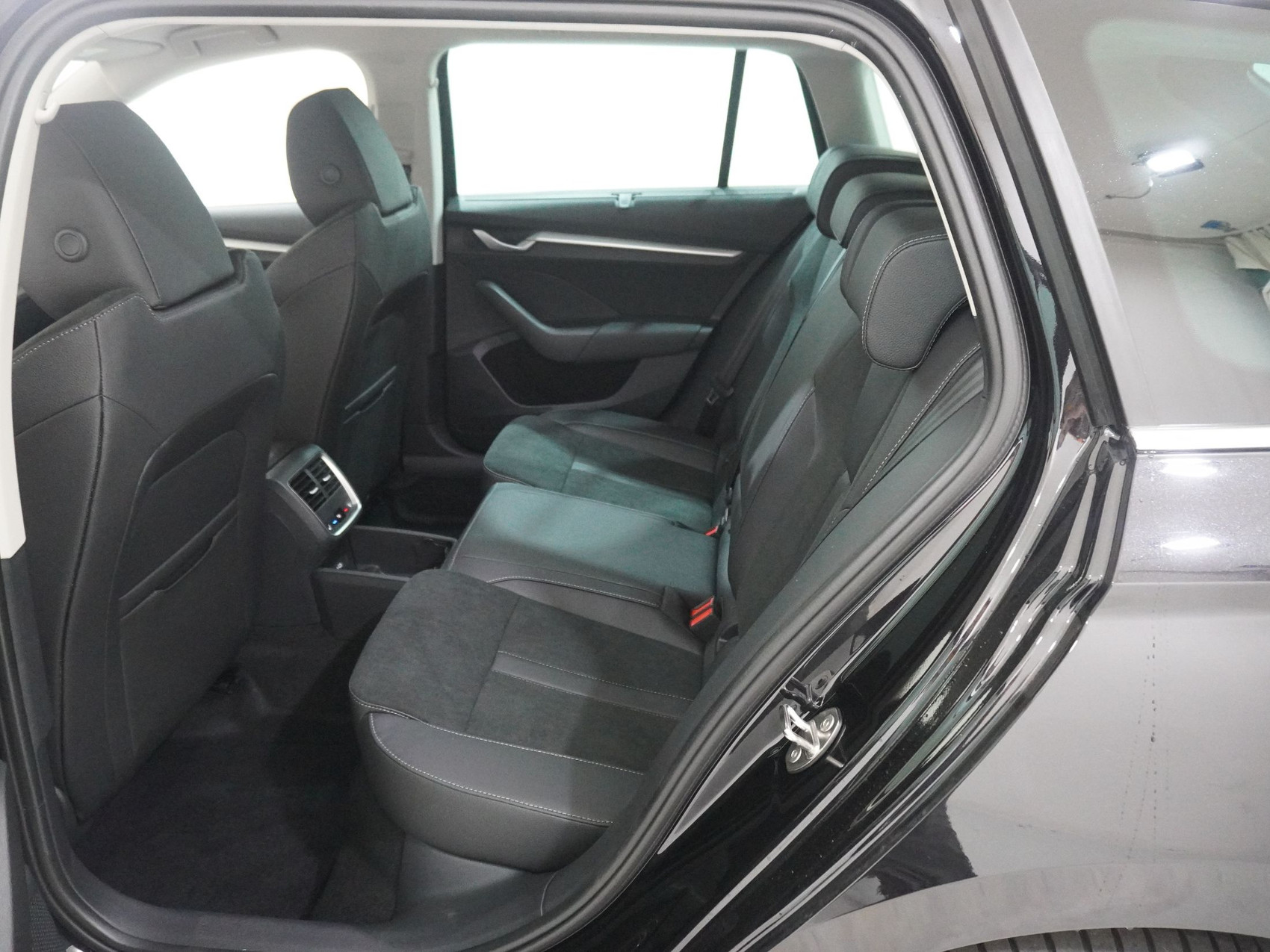 SKODA Octavia 2.0 TSI Selection-Lounge 4×4 DSG