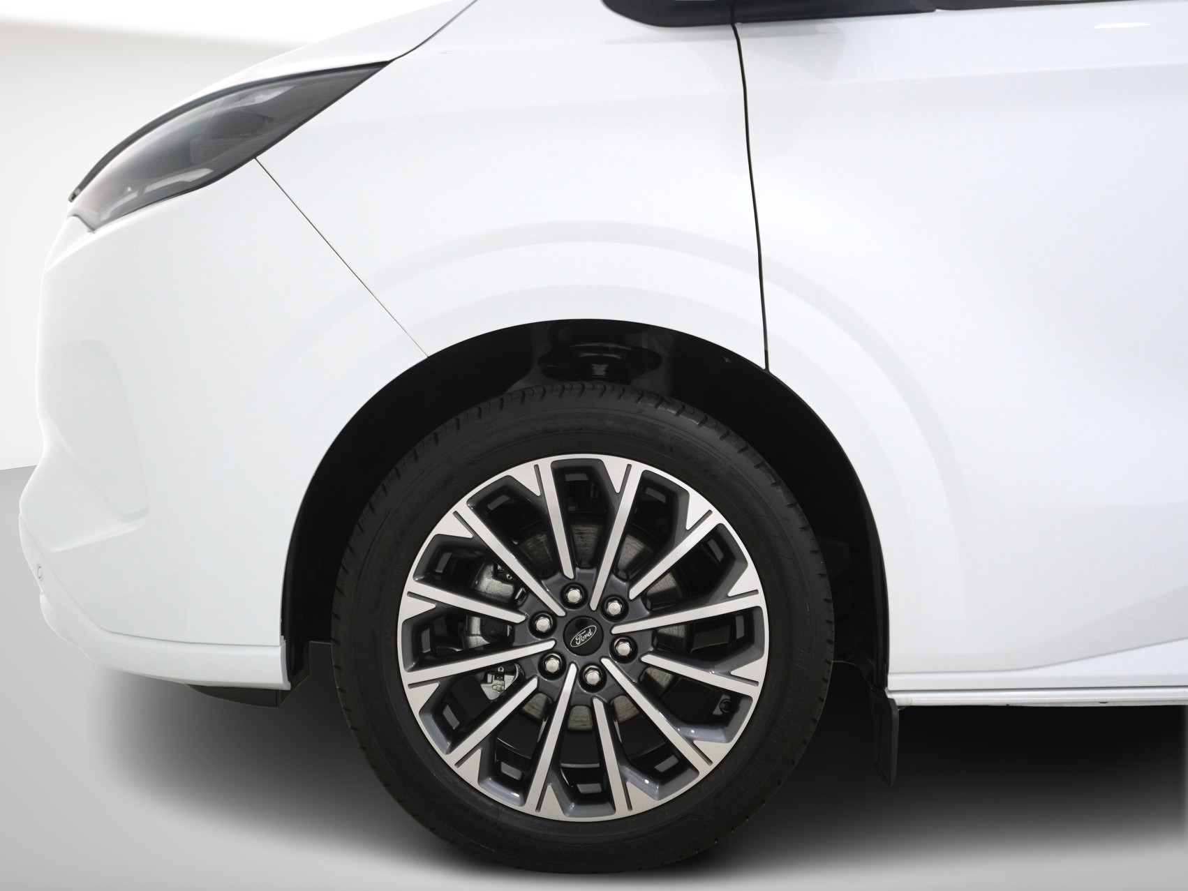 FORD Tourneo Custom 320 L1 2.0 TDCI 4×4 Titanium X