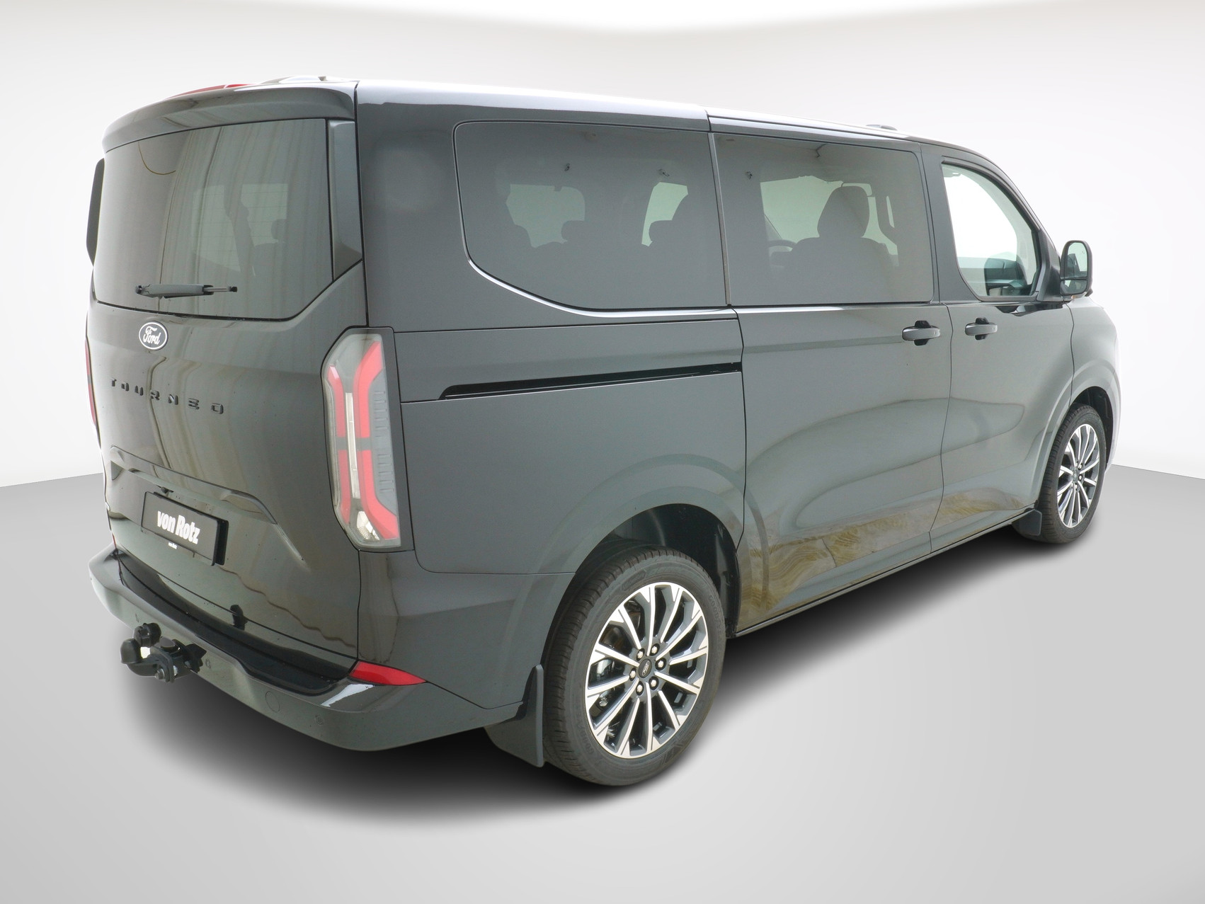 FORD Tourneo Custom 320 L1 2.0 TDCI 4×4 Titanium X