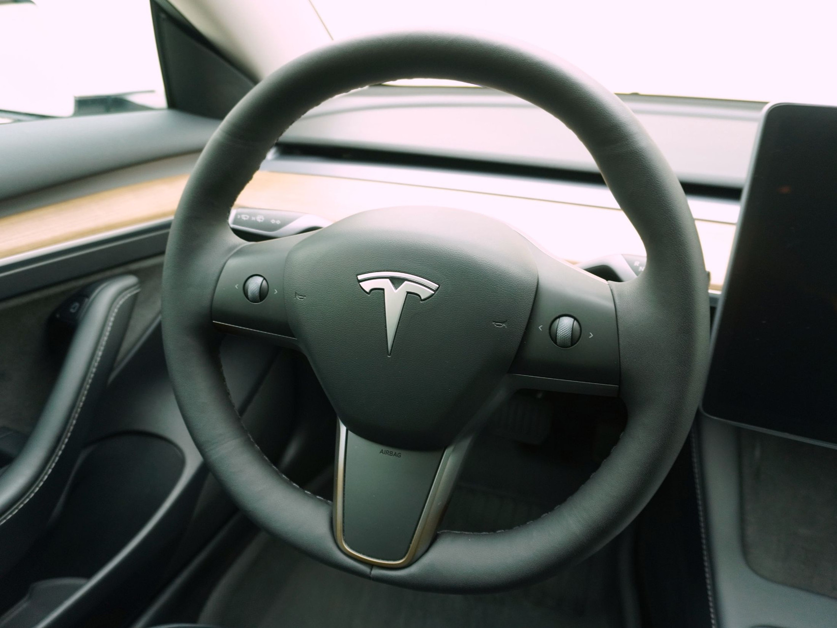 TESLA Model 3 Standart Range Plus RWD