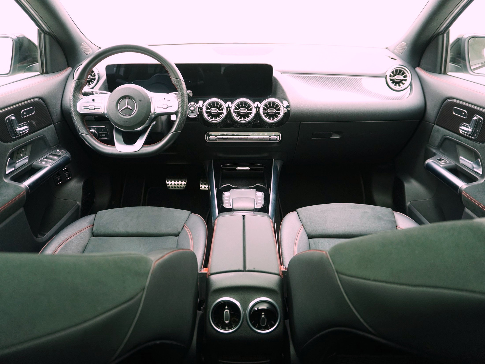 MERCEDES-BENZ GLA-Klasse GLA 250 e AMG Line