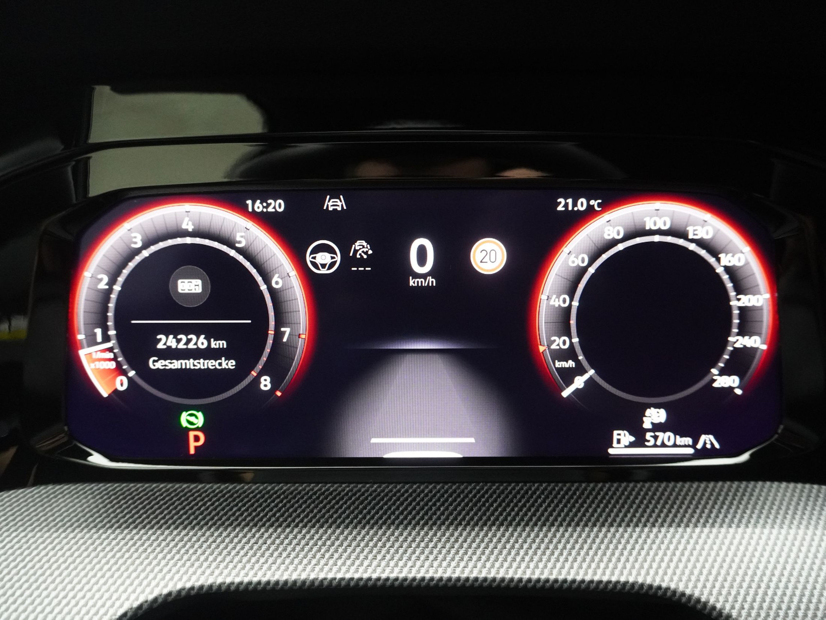 VW Golf 8.5 2.0 TSI DSG GTI Black Style (2025) ** Anhängerkupplung / Harman/Kardon / Panoramadach**