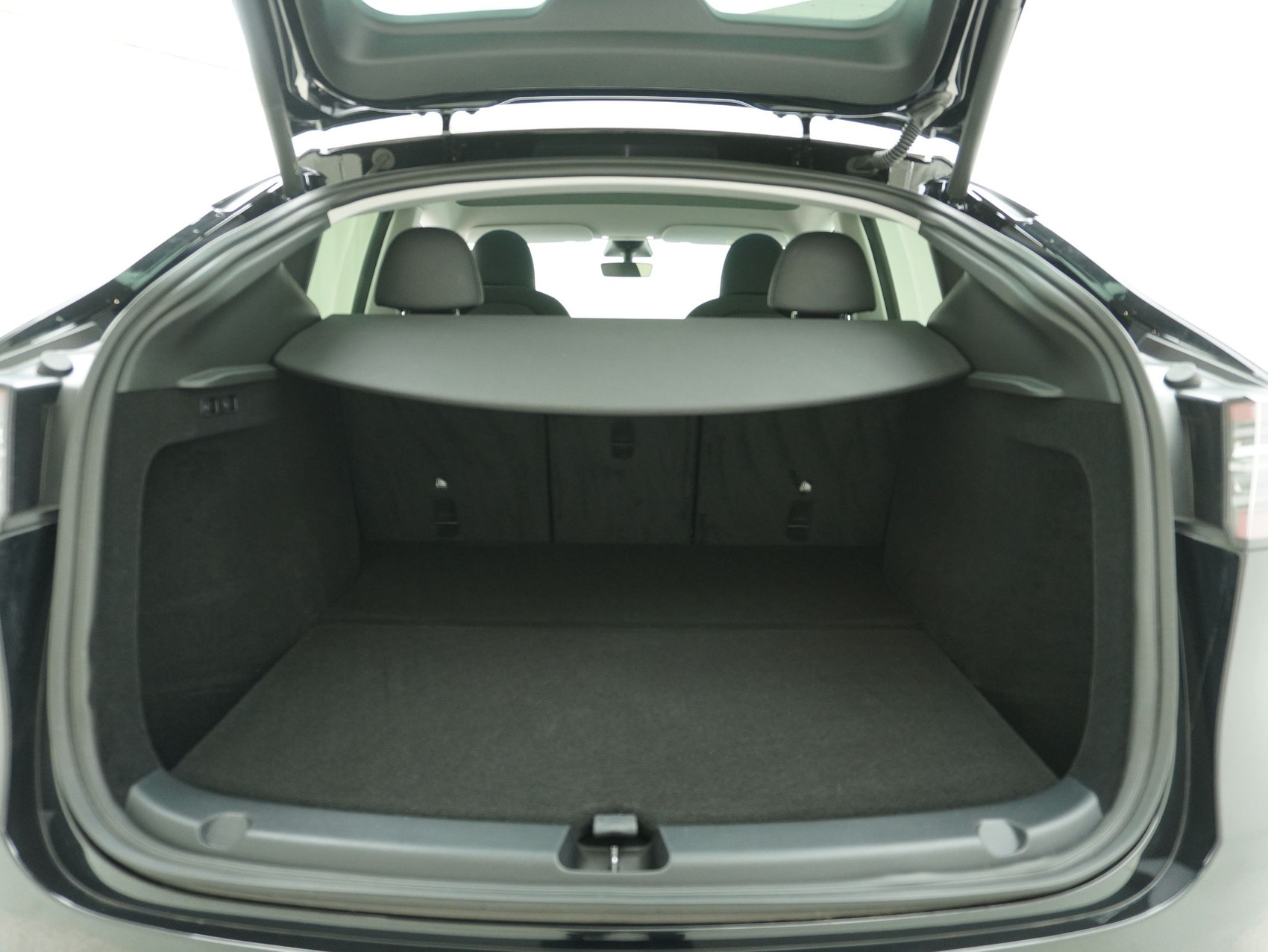 TESLA Model Y Long Range RWD