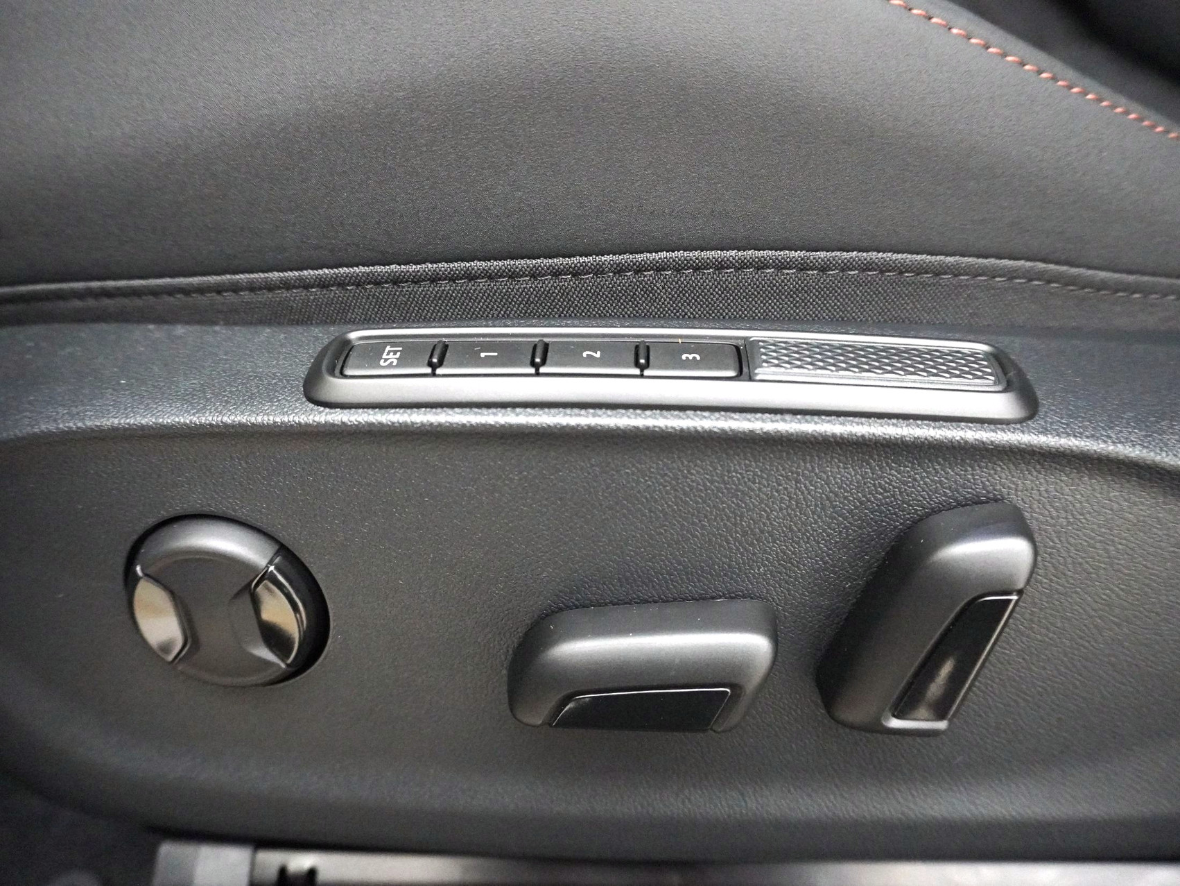 CUPRA Terramar 1.5 e-Plug-in-HYBRID VZ DSG