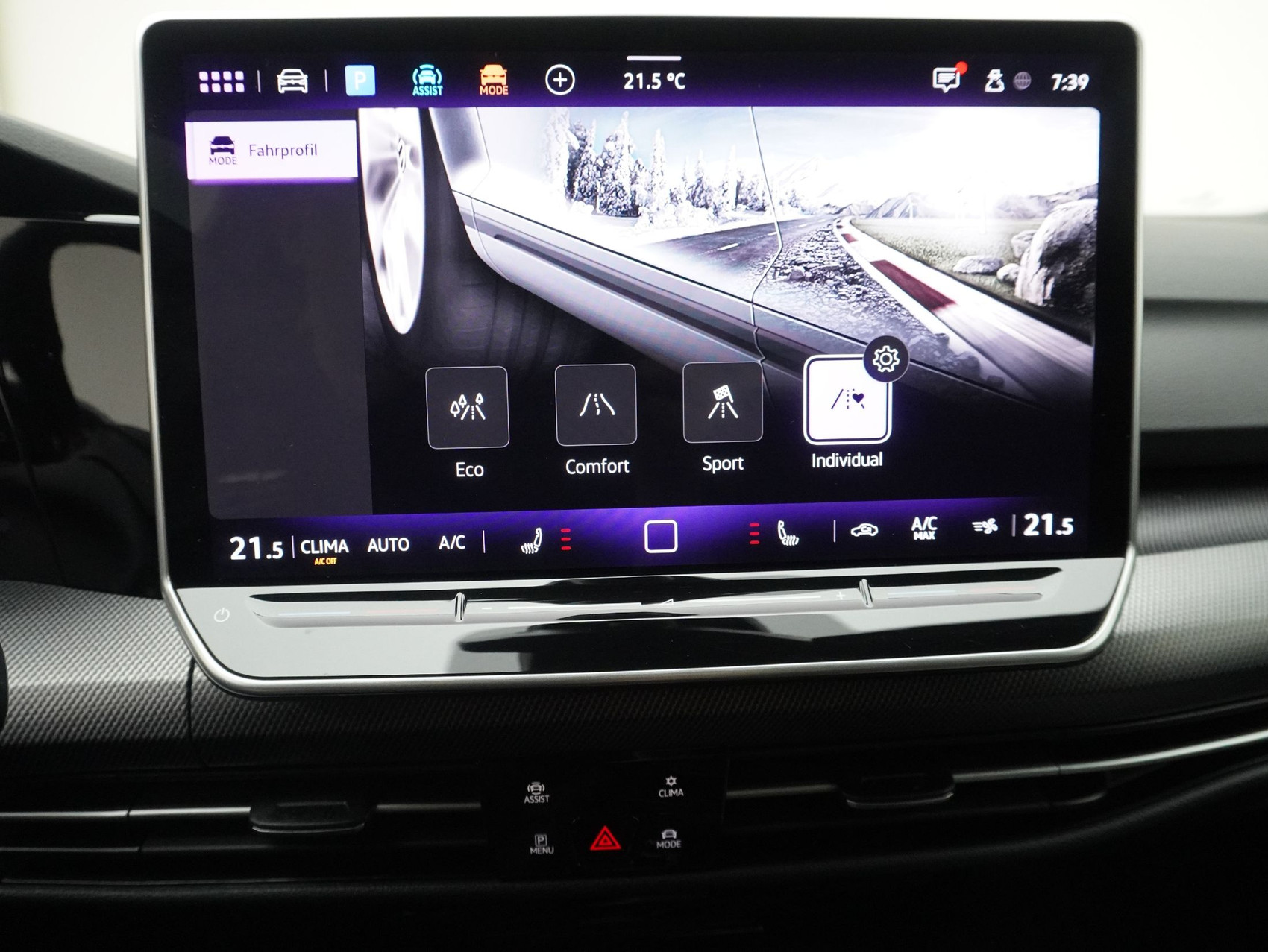 VW Golf 8.5 2.0 TSI DSG GTI Black Style (2025) ** Harman/Kardon / Head-Up / Panoramadach **