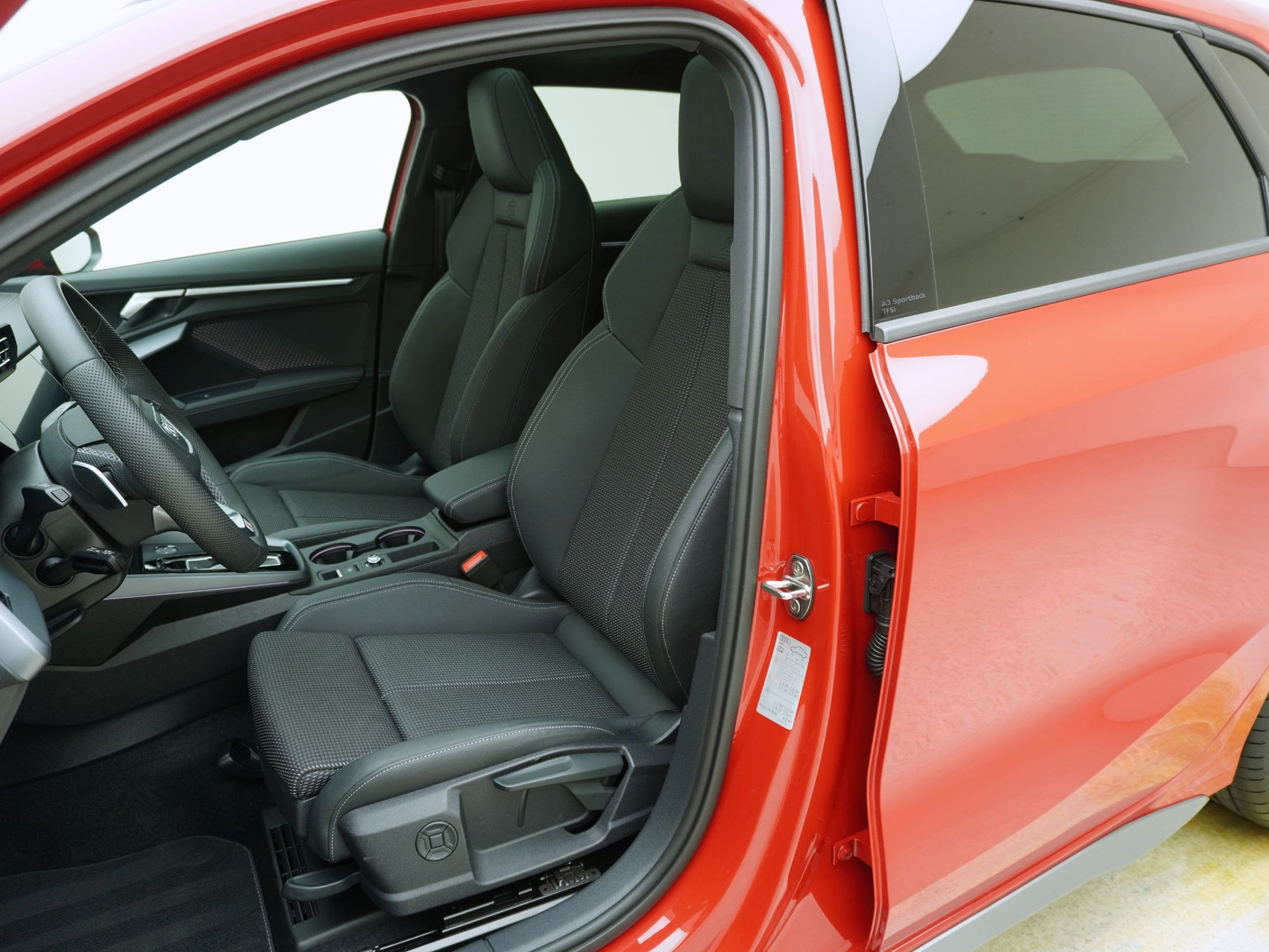 AUDI A3 Sportback 35 TFSI S Line S-Tronic **Audi Werksgarantie bis 05/2030**