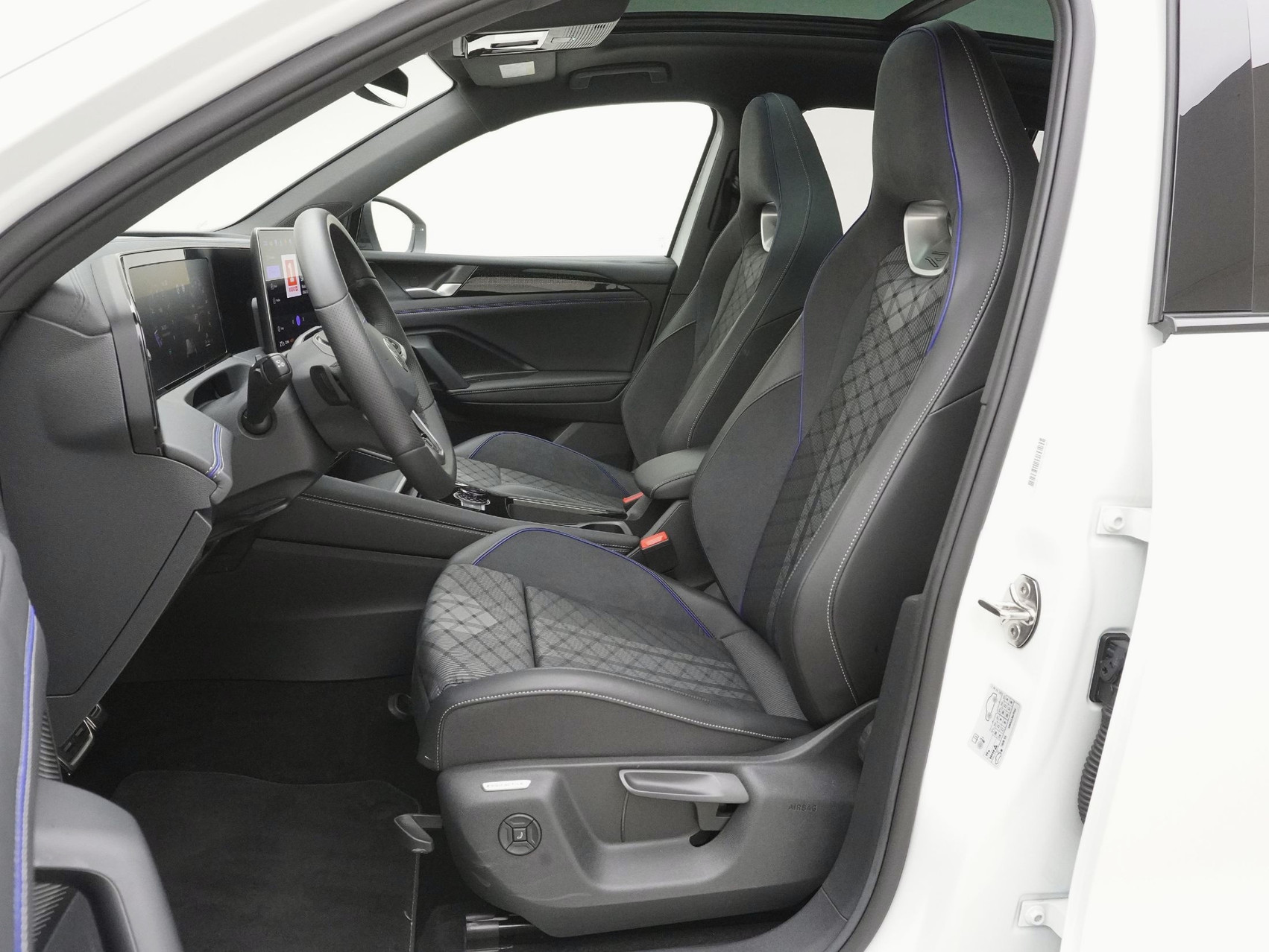 VW Tiguan 2.0 TSI DSG R-Line Black Style 4Motion (2025)