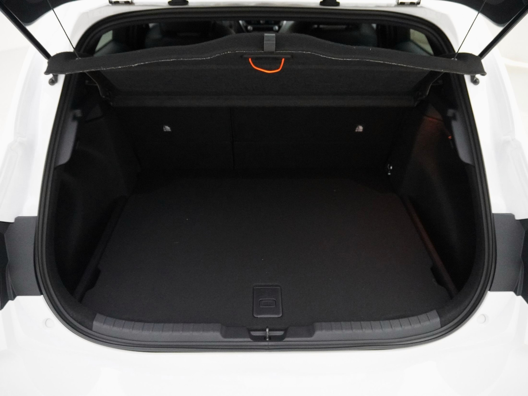 TOYOTA Corolla 2.0 HSD Trend ** Trend Plus **