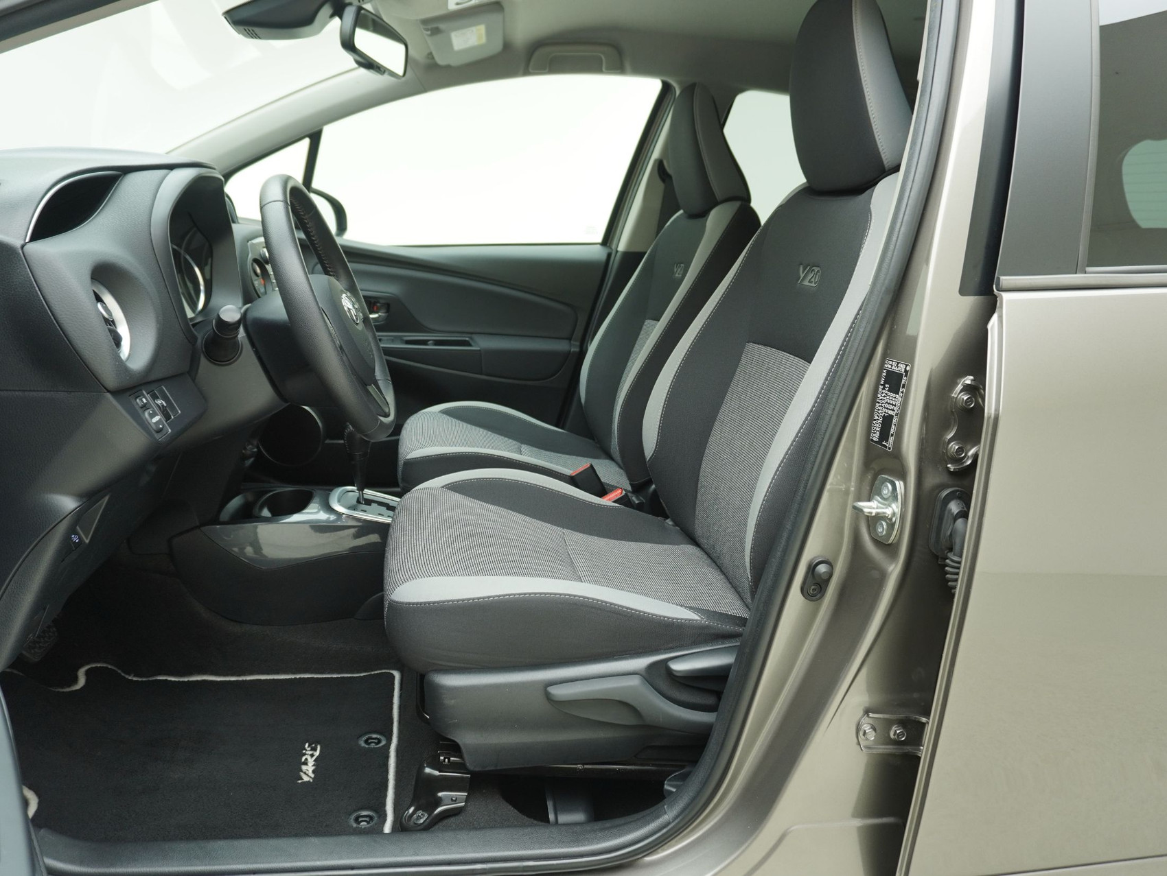 TOYOTA Yaris 1.5 VVT-i HSD Y20