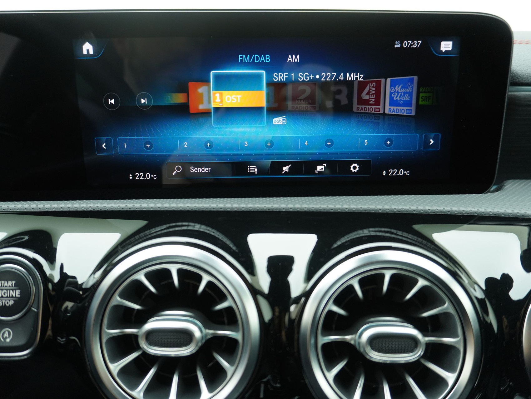 MERCEDES-BENZ CLA-Klasse CLA 250 AMG Line 4matic Shooting Brake