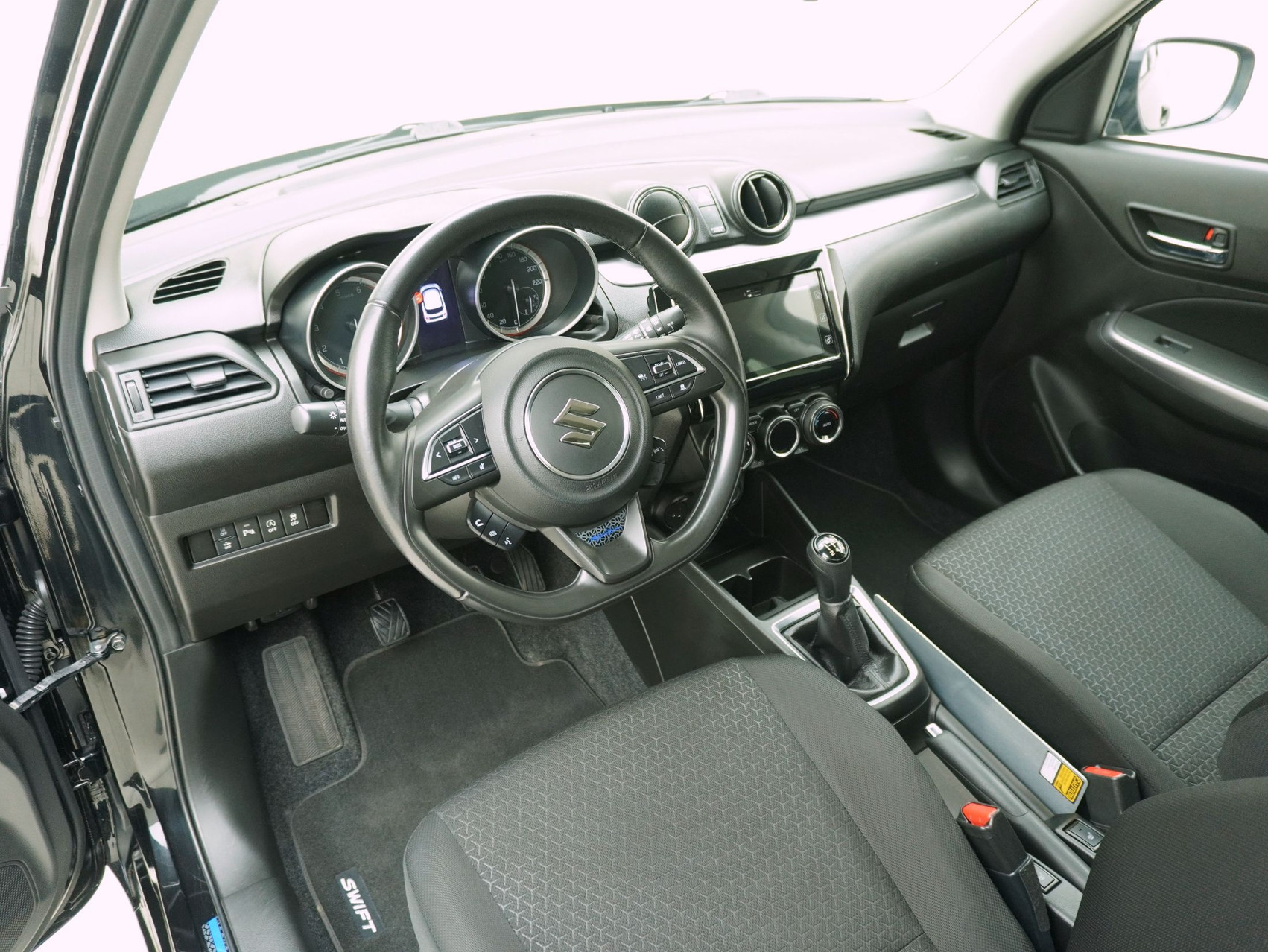 SUZUKI Swift 1.2 Piz Sulai Top Hybrid 4×4