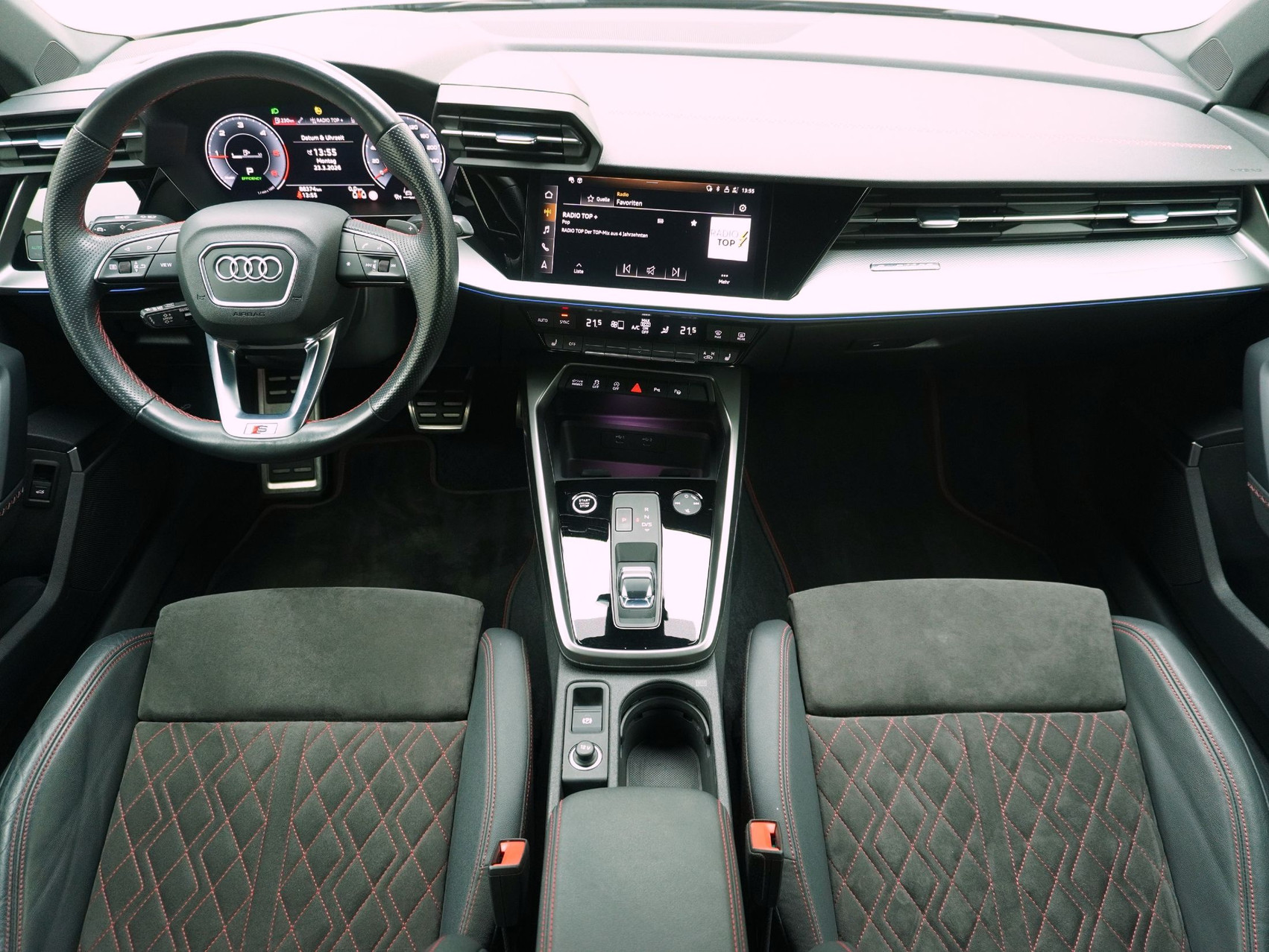 AUDI A3 Sportback 40 TDI S line quattro S-Tronic