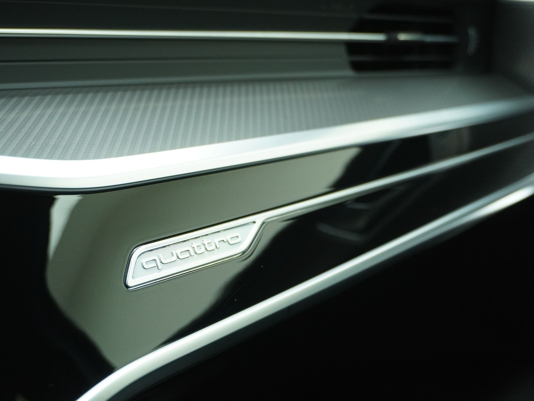 AUDI RS6 Avant 4.0 V8 TFSI quattro T-Tronic