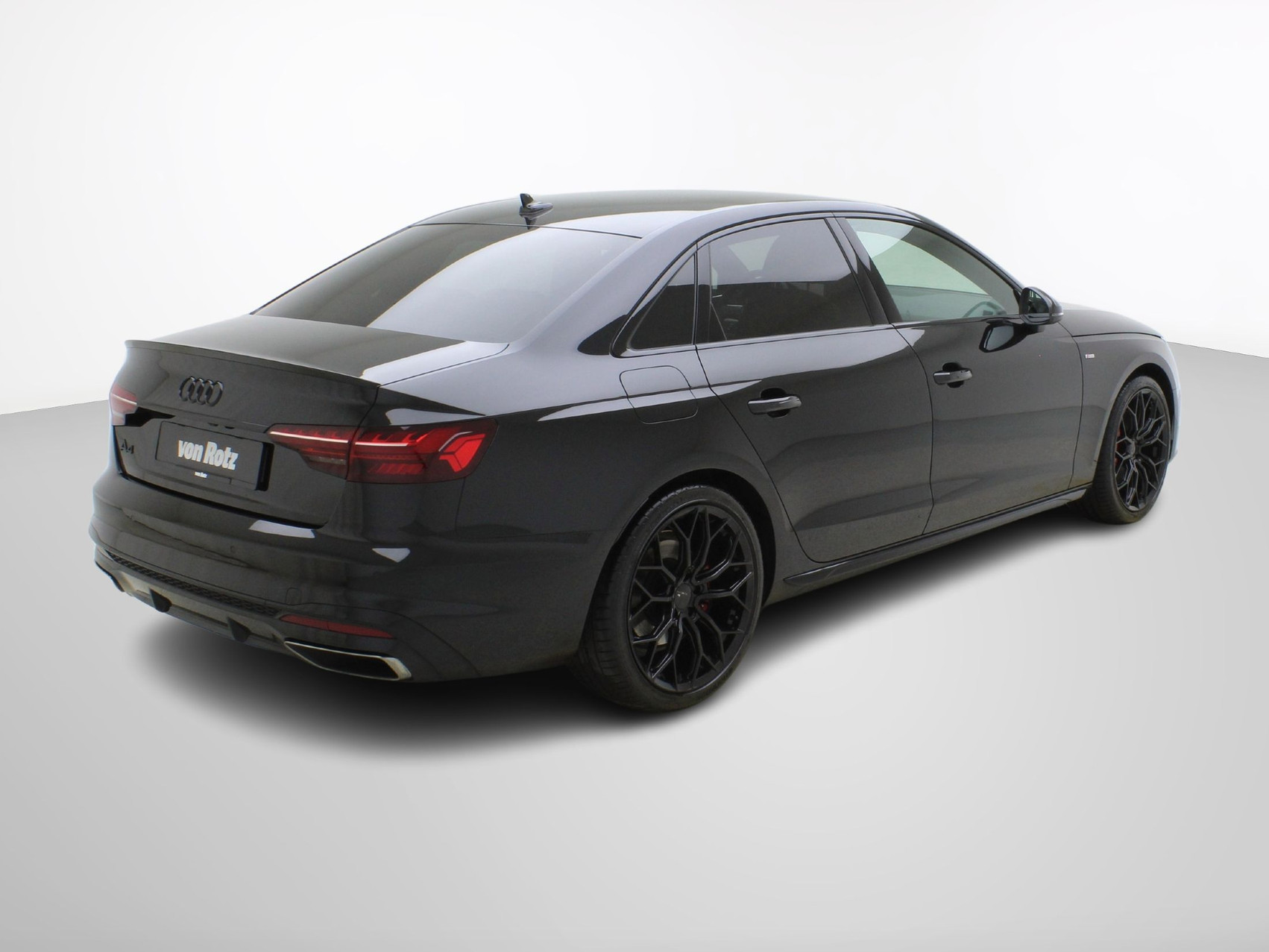 AUDI A4 40 TFSI S Line S-Tronic