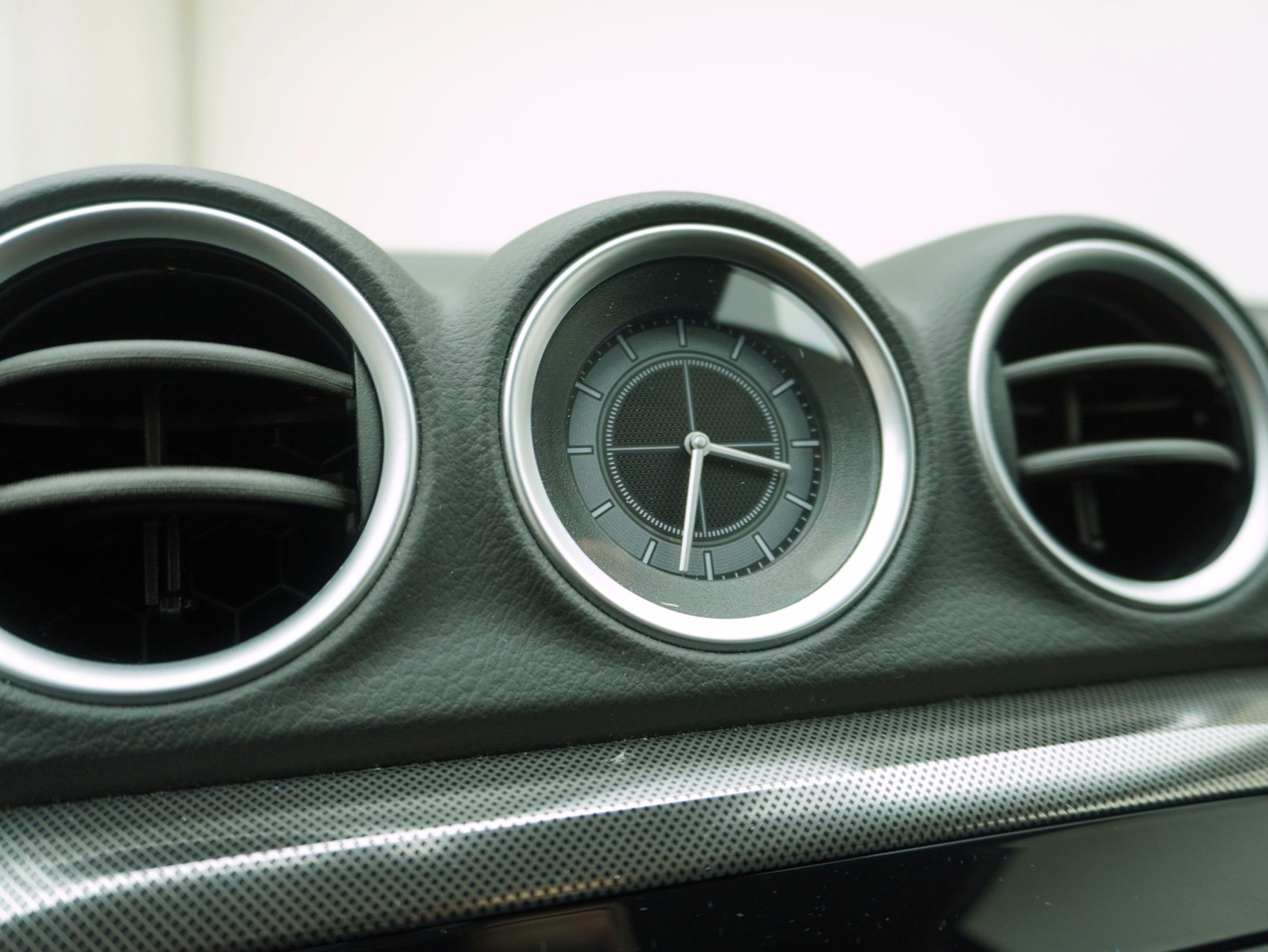 SUZUKI Vitara 1.4 T Compact Top Hybrid 4×4