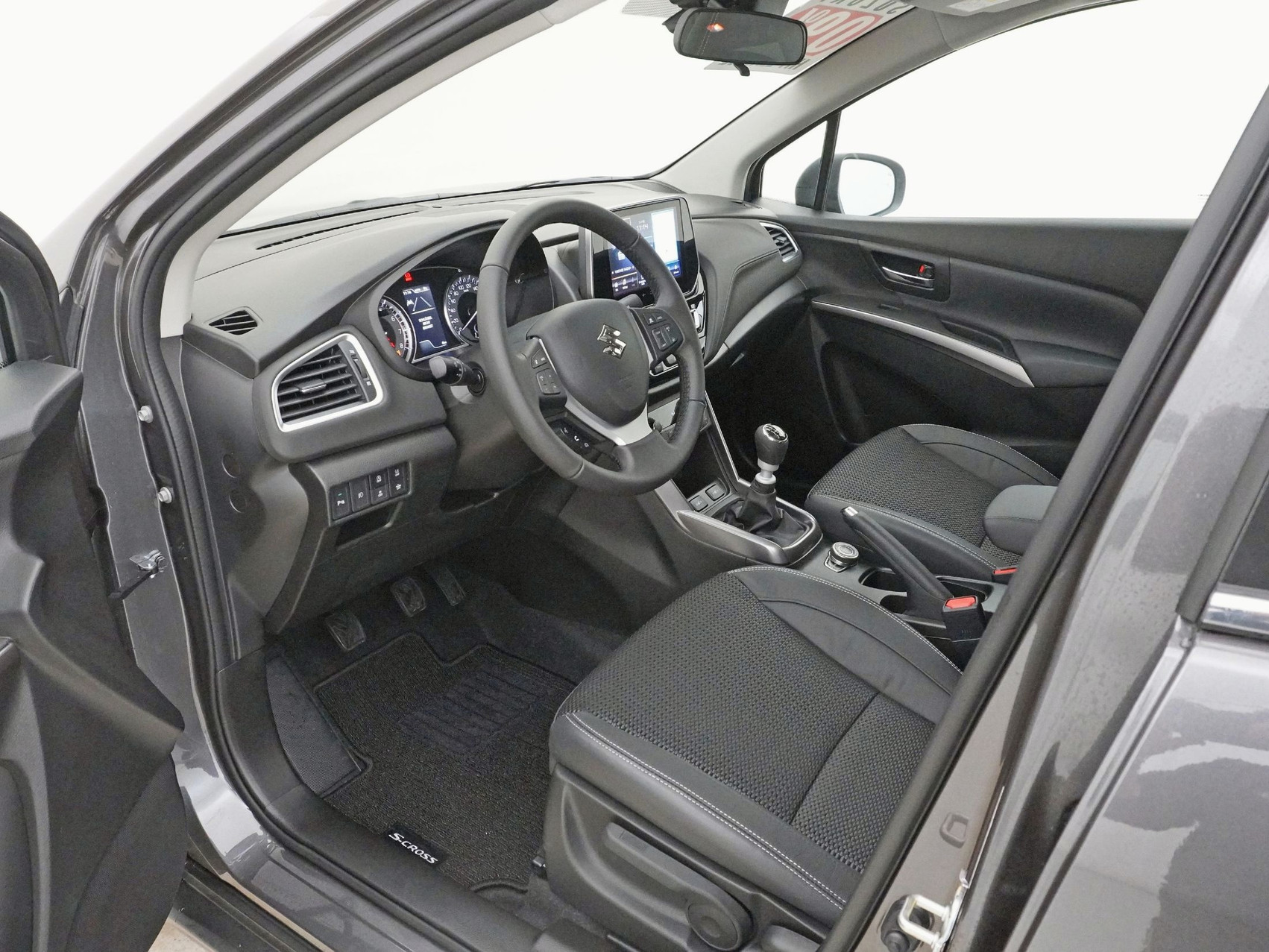 SUZUKI S-Cross 1.4 T Compact Top Hybrid 4×4